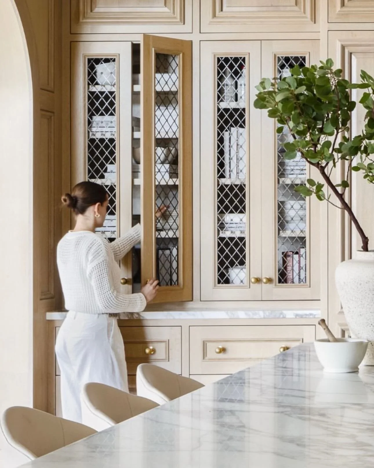 Welcome Armac Martin to the club 👏🏼👏🏼 As the only dealer in the state of Arkansas, we are proud to represent this timeless brand 🗝️ Available through Piper House and Trade 479-333-8374