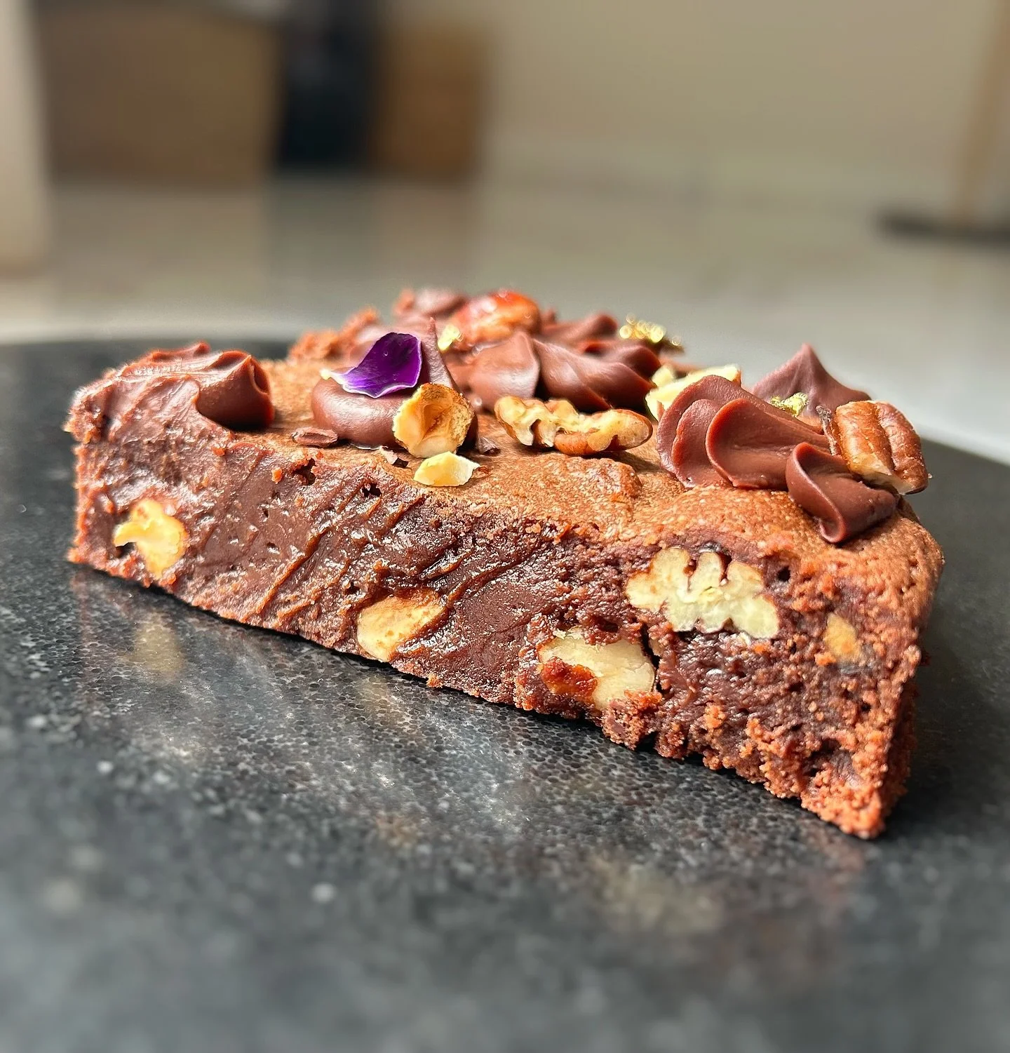 brownie p&eacute;can noisette 🫠

#brownie #pastry #chocolat