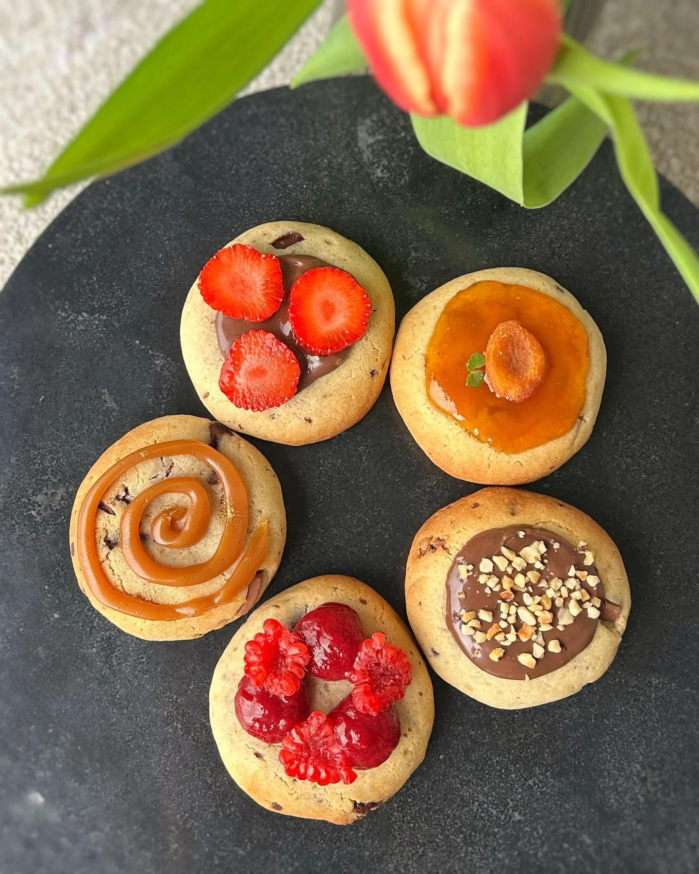 COOKIES AU SUCRE DE FRUITS 🍇 

J&rsquo;ai re&ccedil;u les sucres de fruits de @higea.fr j&rsquo;&eacute;tais oblig&eacute;e de tester en version cookies
La recette est disponible en pas &agrave; pas 🍪 

Verdict : hyper moelleux, l&eacute;g&egrave;r