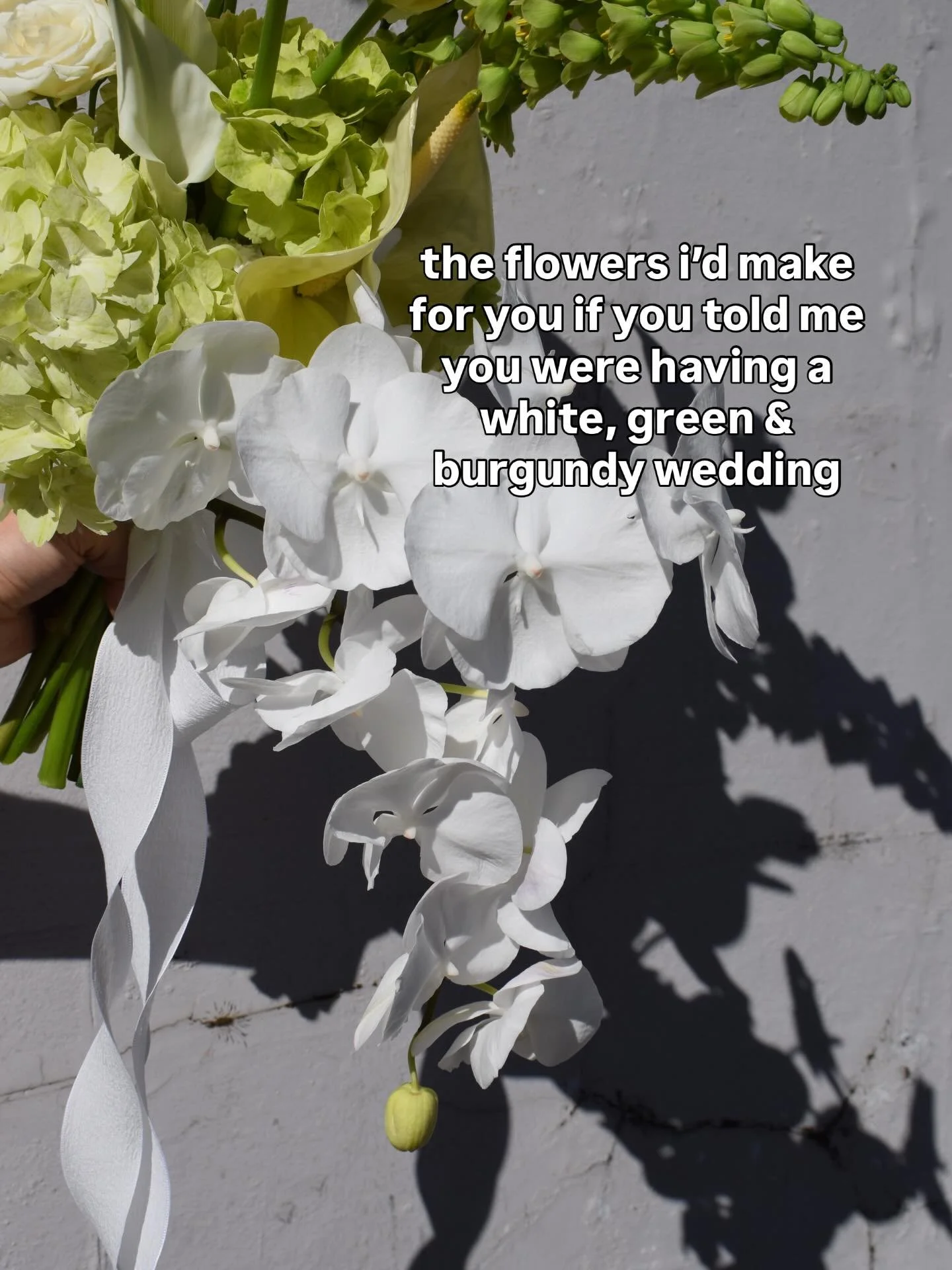 taking a cool &amp; classic colour palette and making the flowers arty, contemporary &amp; fun :) 🫒☁️🍷

London florists | sussex wedding florists | modern floral design | 2027 brides