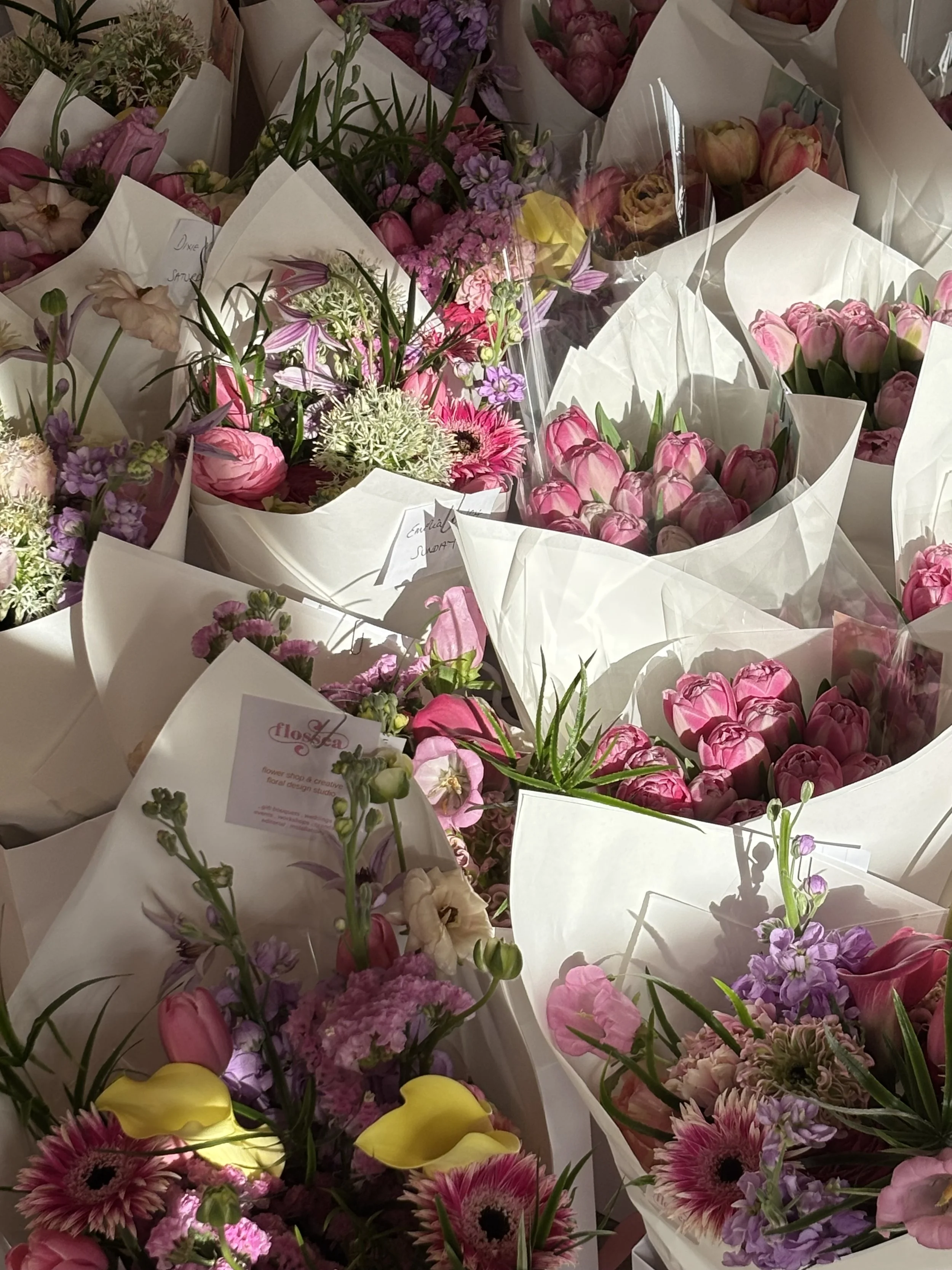 Pink & purple mothers days flowers for delivery in hastings