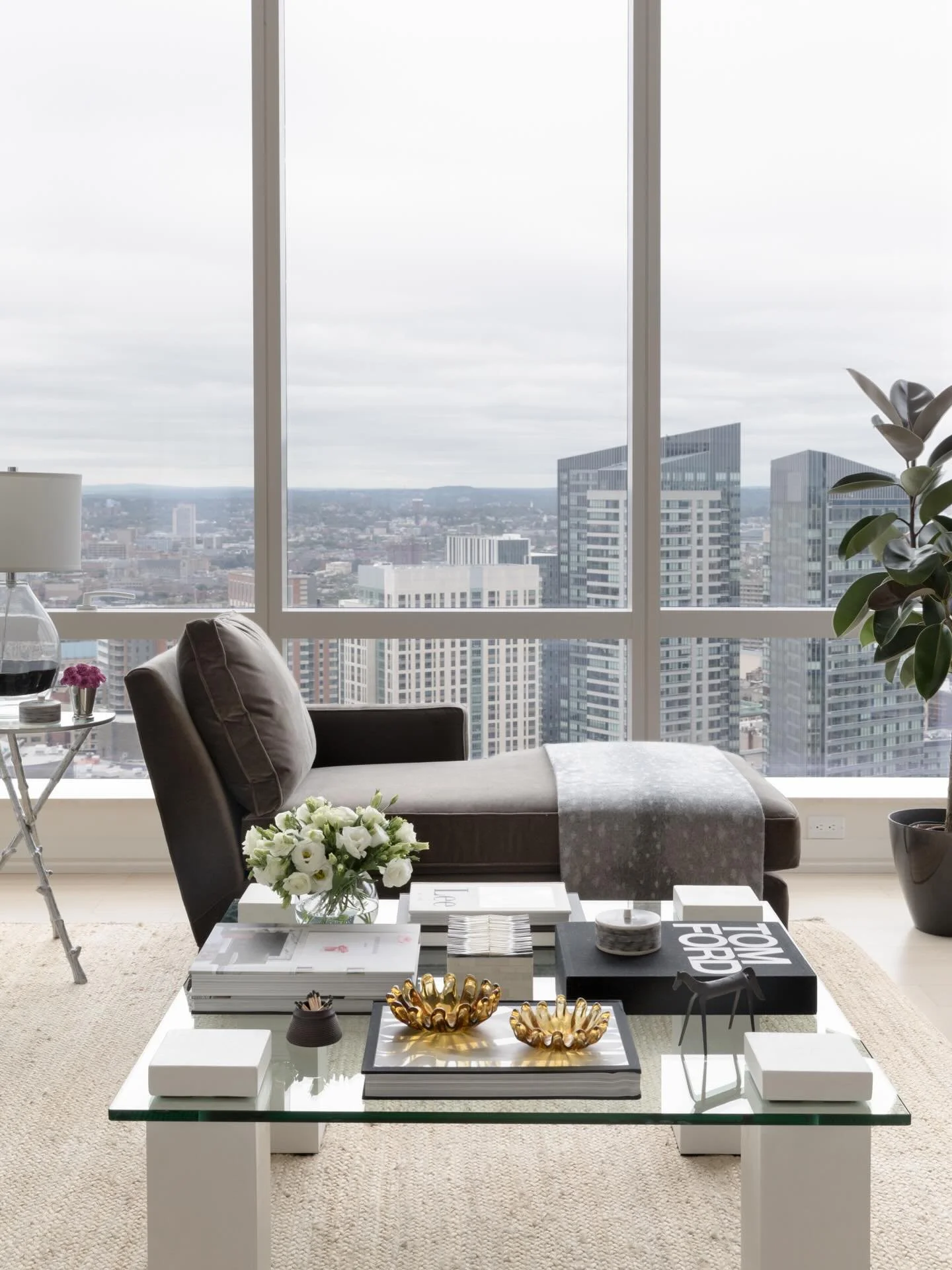 where stillness meets the skyline 🤎