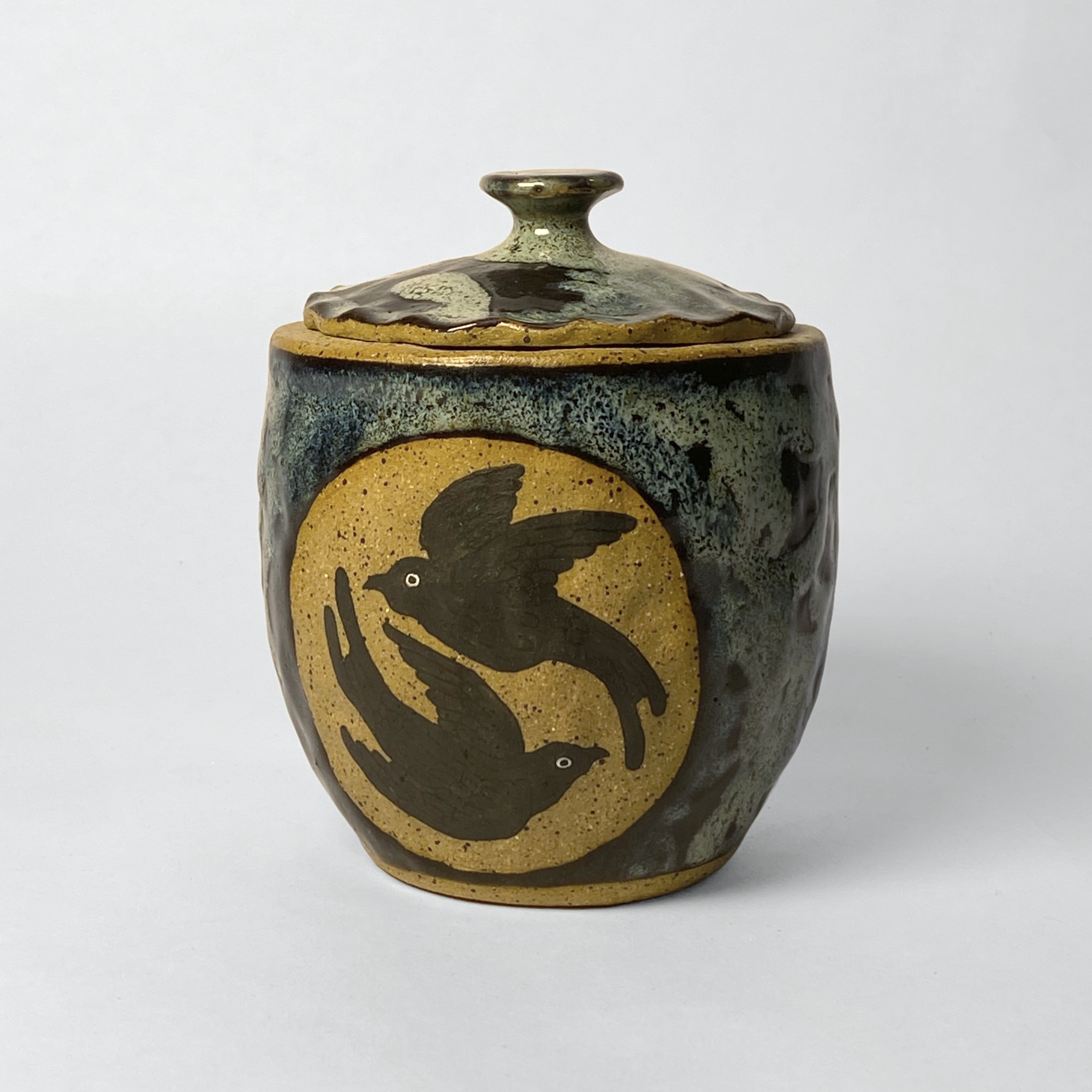 swallows-jar-closed.png