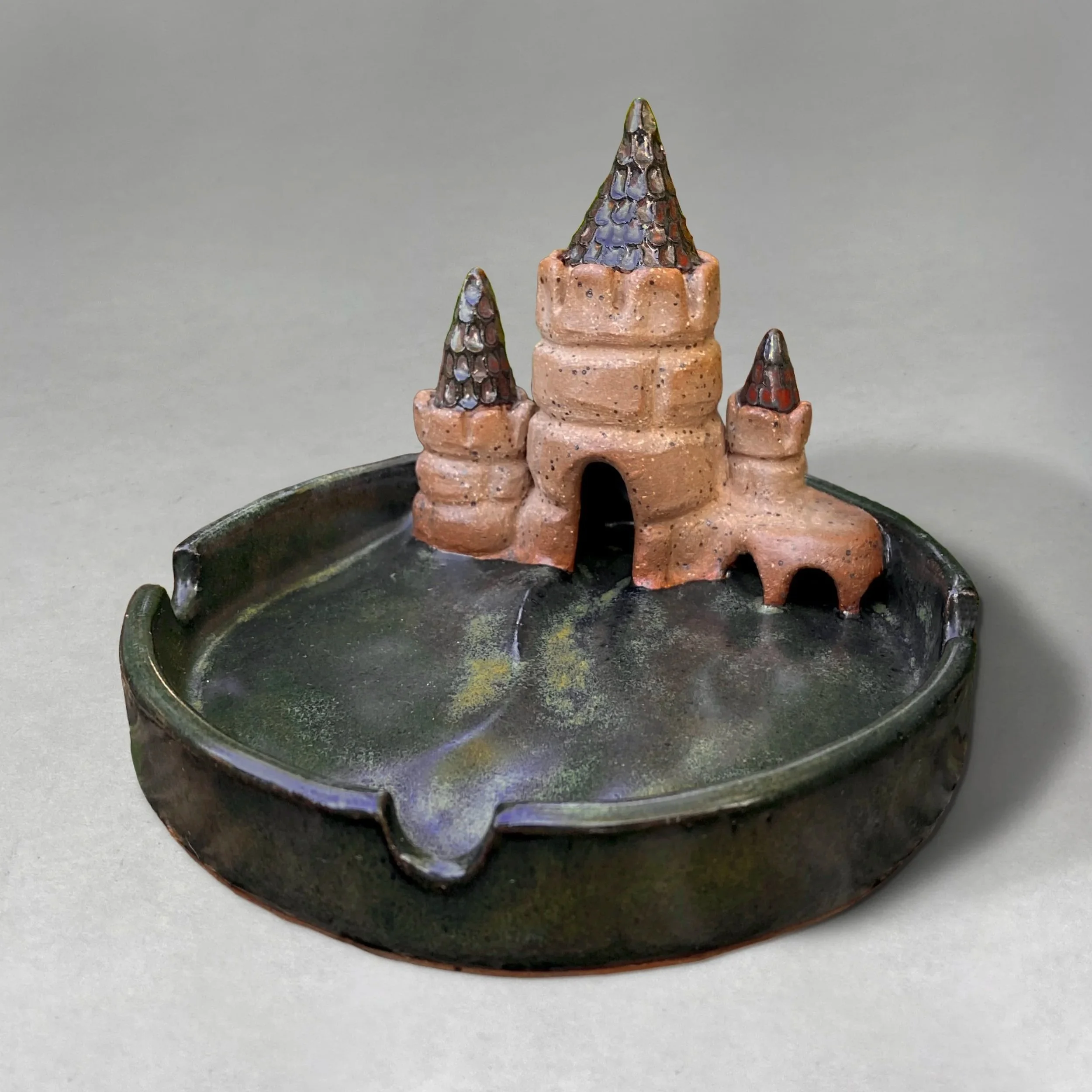 castle-ashtray.jpg