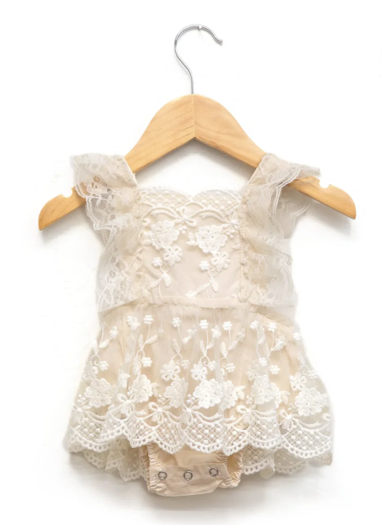 lace romper.png