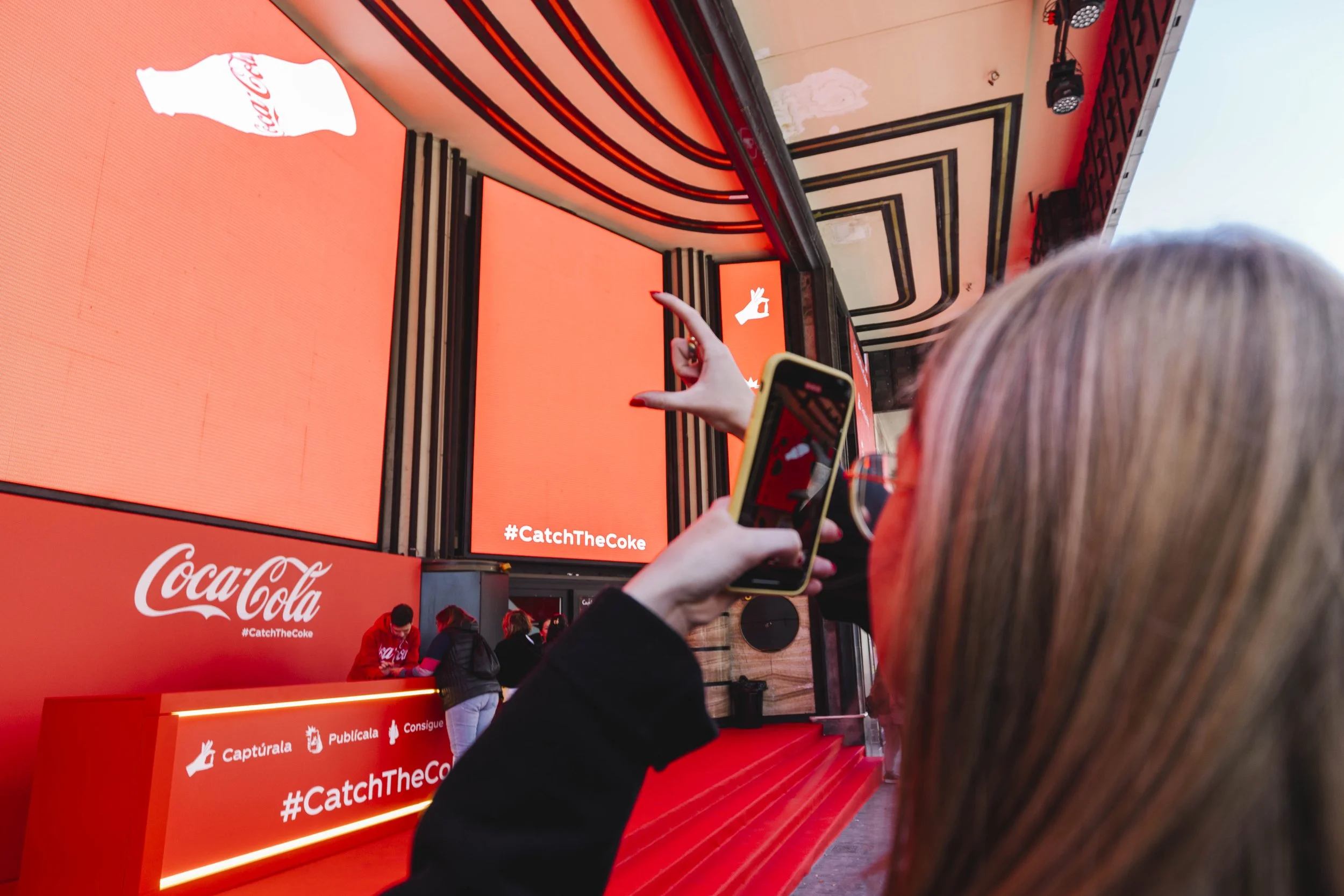 Coca-Cola Magic Catch - Motion Design