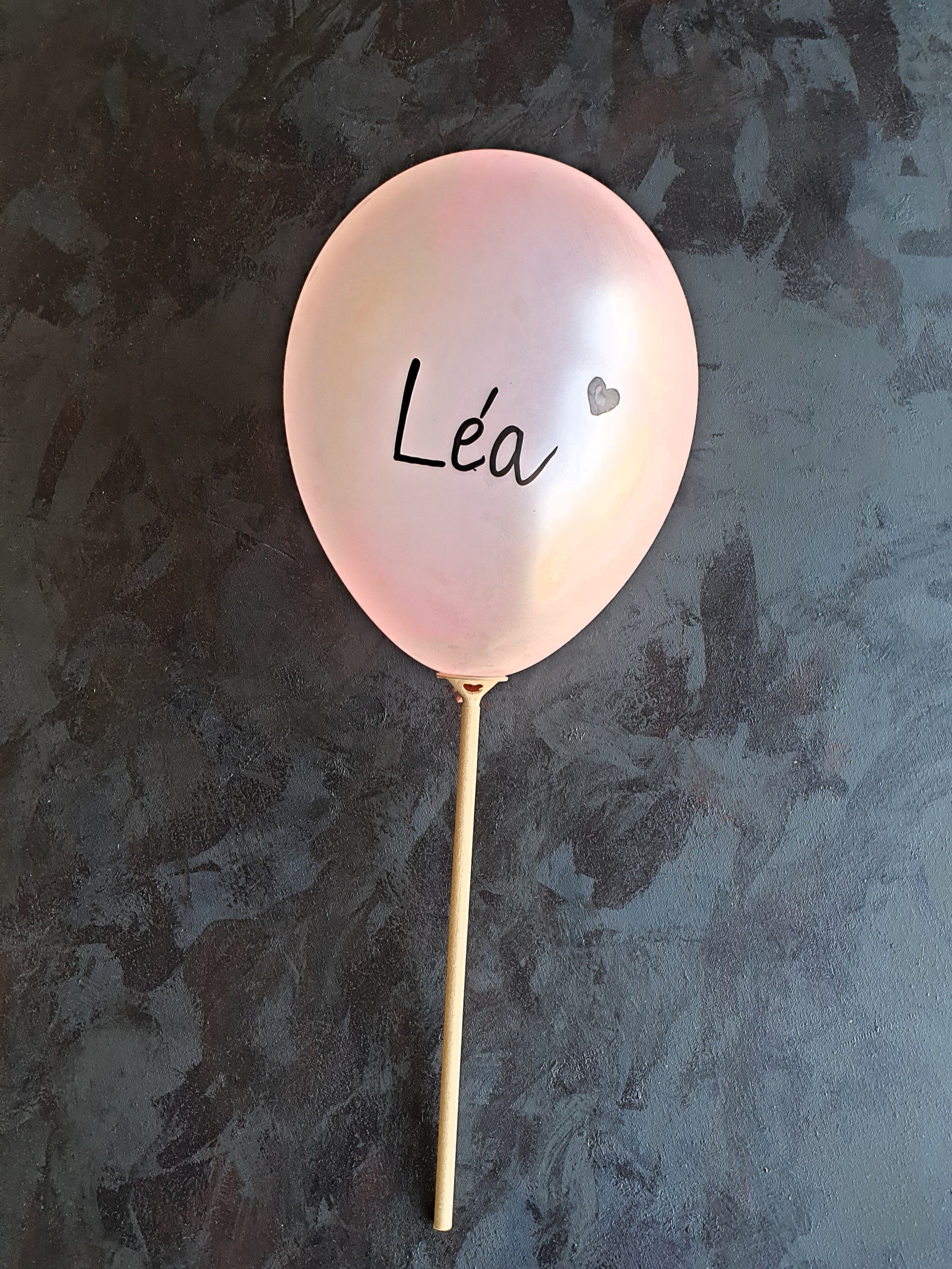 ballon et crayon.jpg