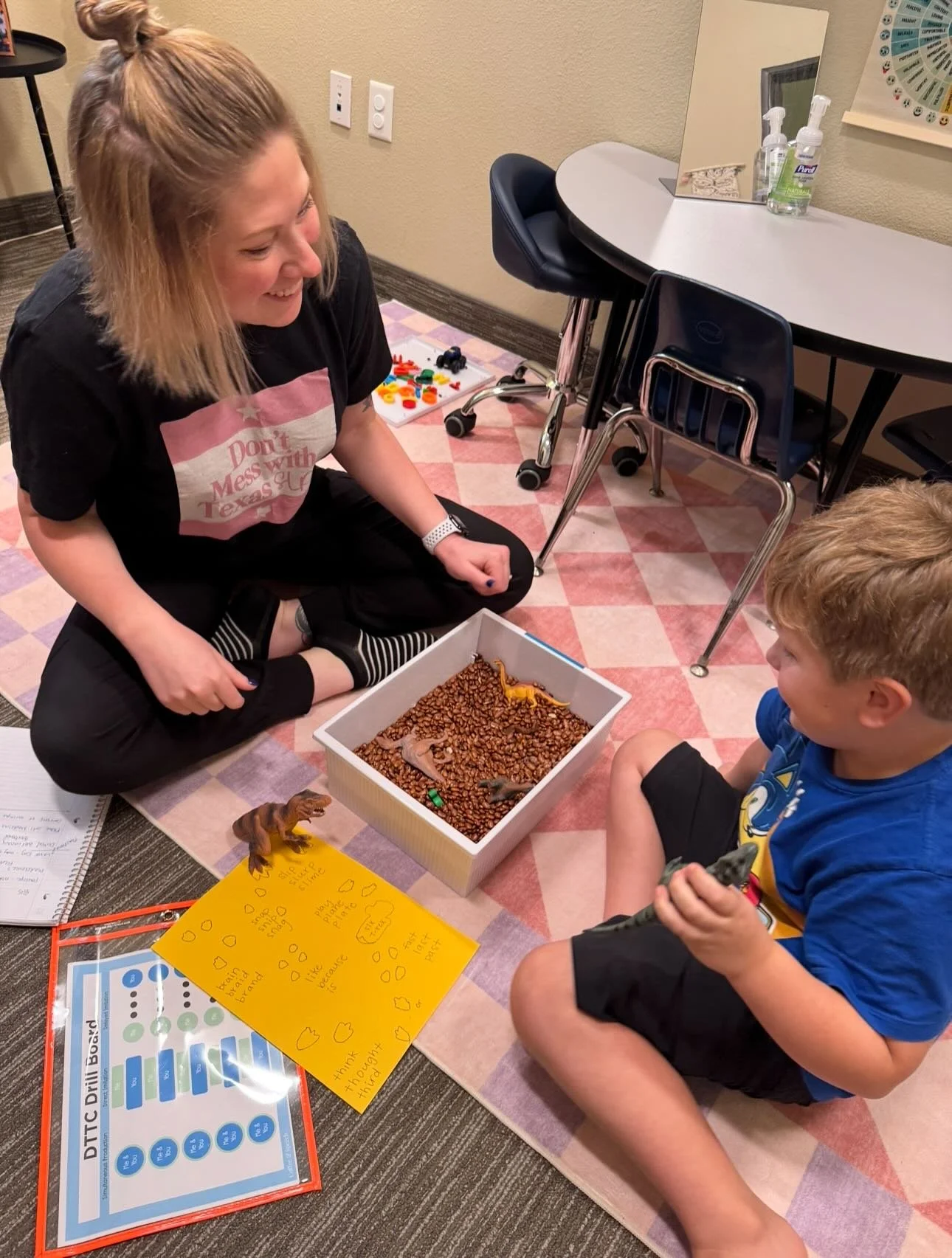 Speech therapy doesn&rsquo;t have to feel like work 💬🦖✨
With a bin of beans, a few dinosaurs, and a whole lot of imagination, we&rsquo;re building language, confidence, and connection&hellip;one roar at a time.