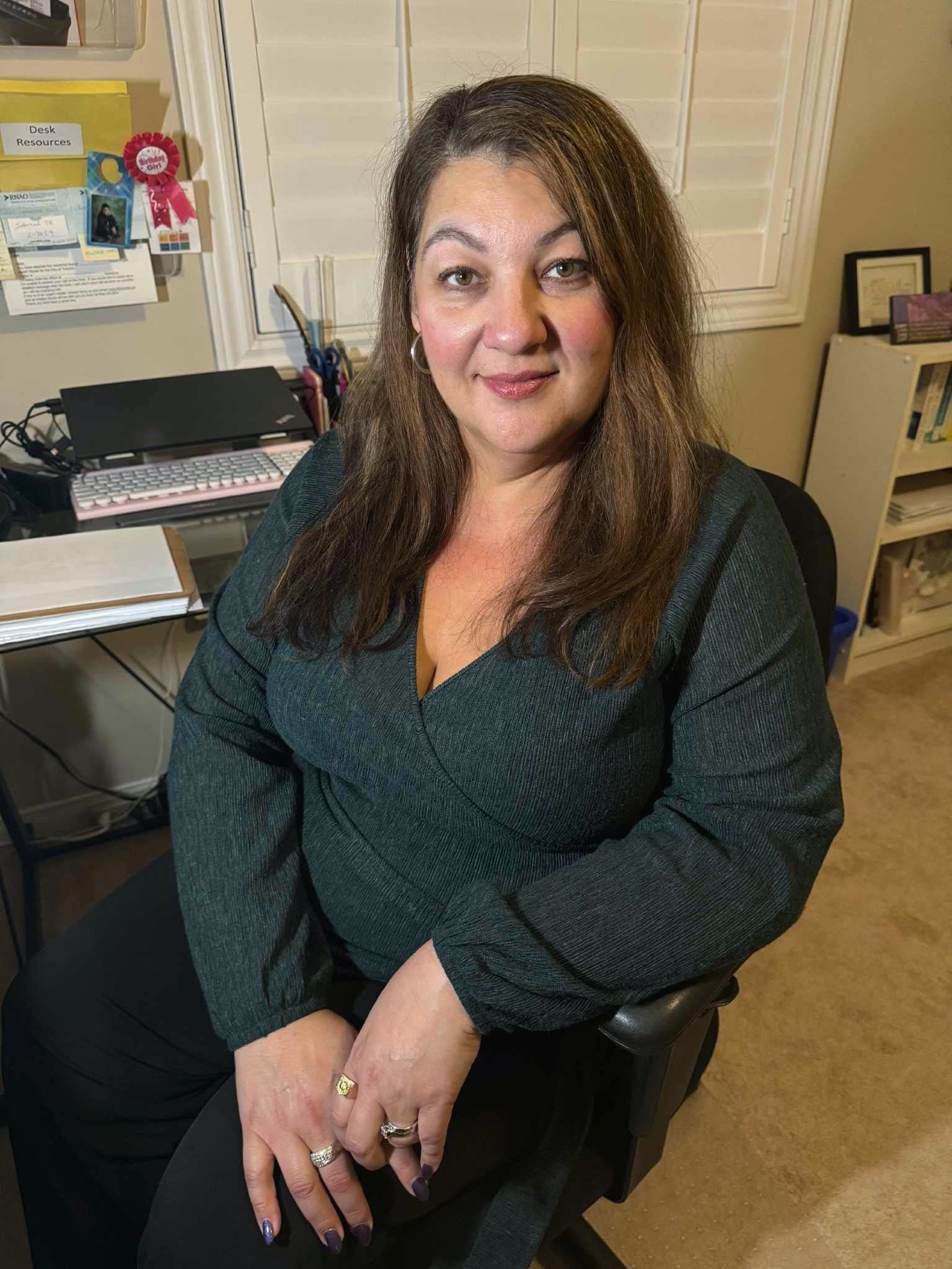 Virtual therapist for motherhood