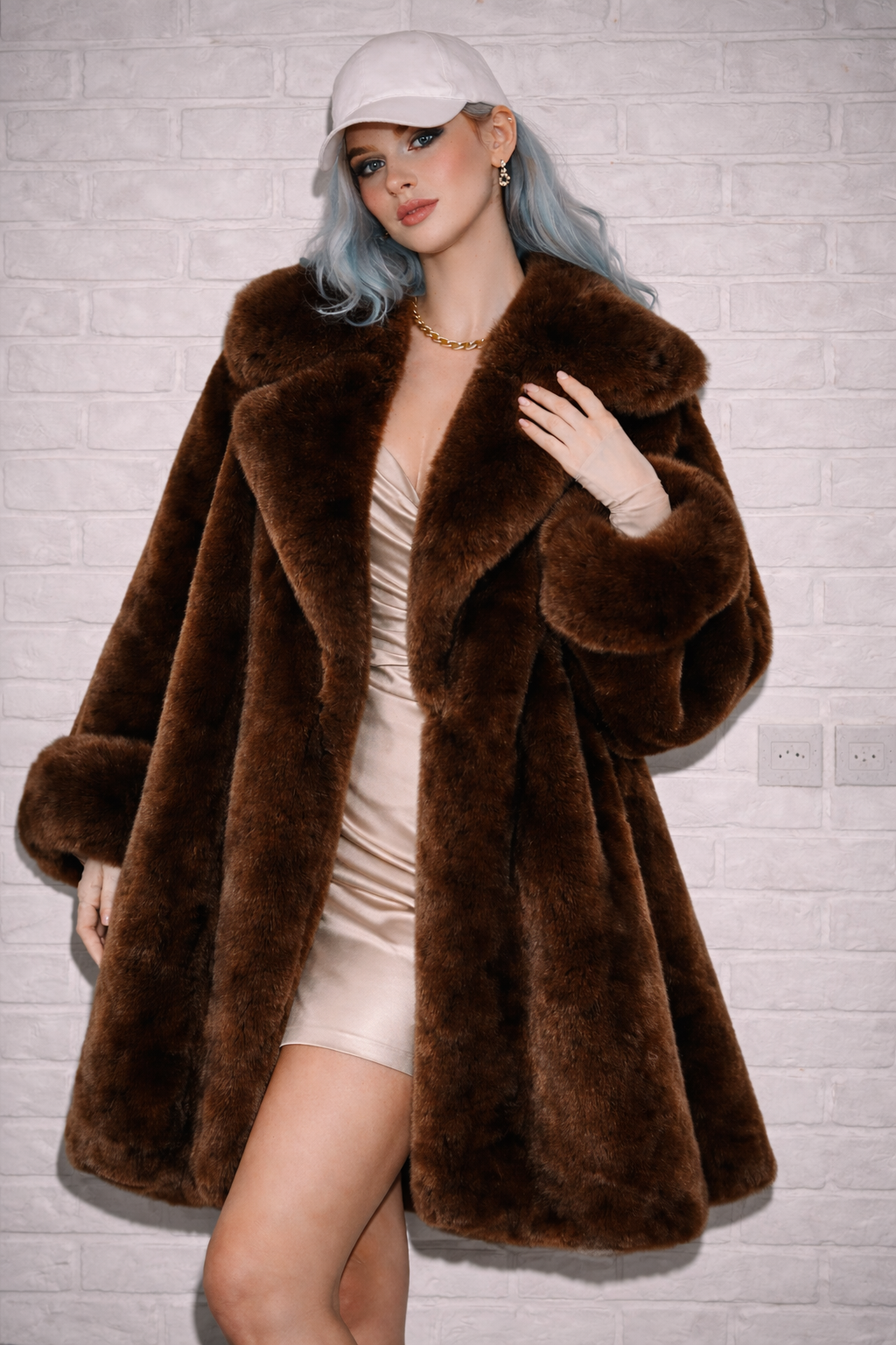 HEPBURN BROWN FAUX FUR COAT