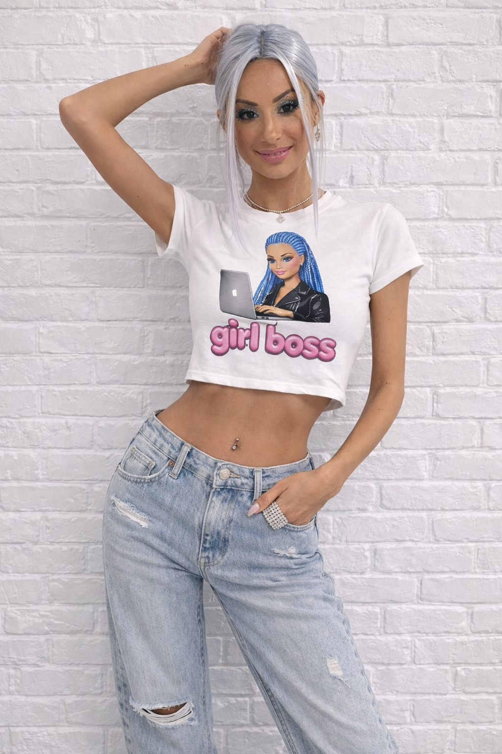 GIRL BOSS CROP TEE