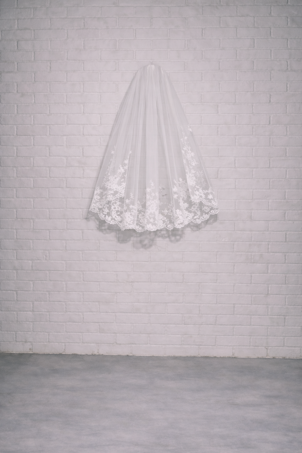 ODYSIUS LACE BRIDAL VEIL