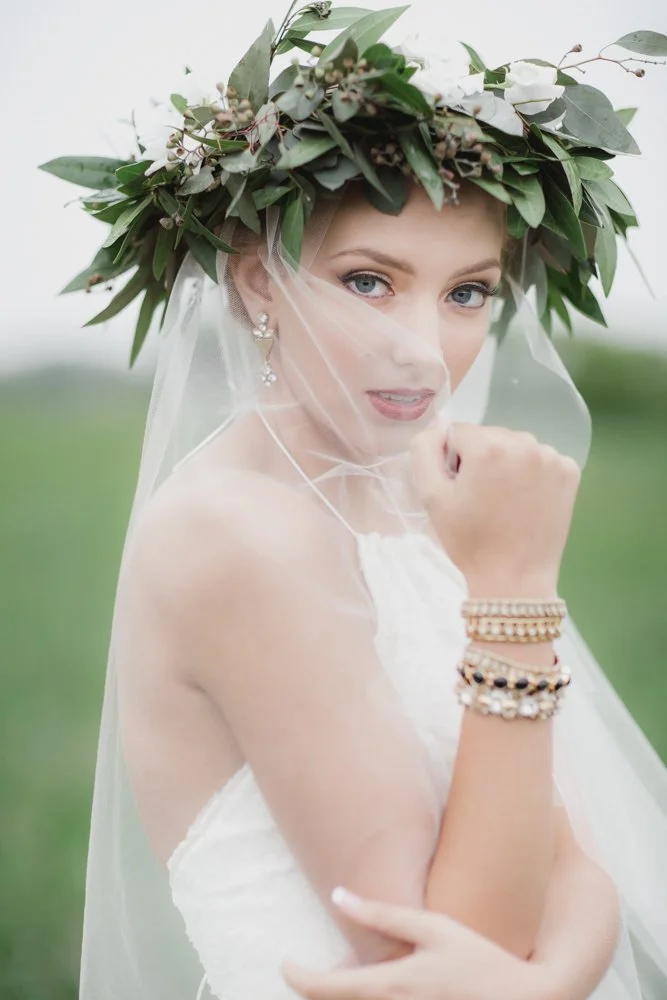 Bridal_Gabi_Rustic_042033003804_503-2.jpg