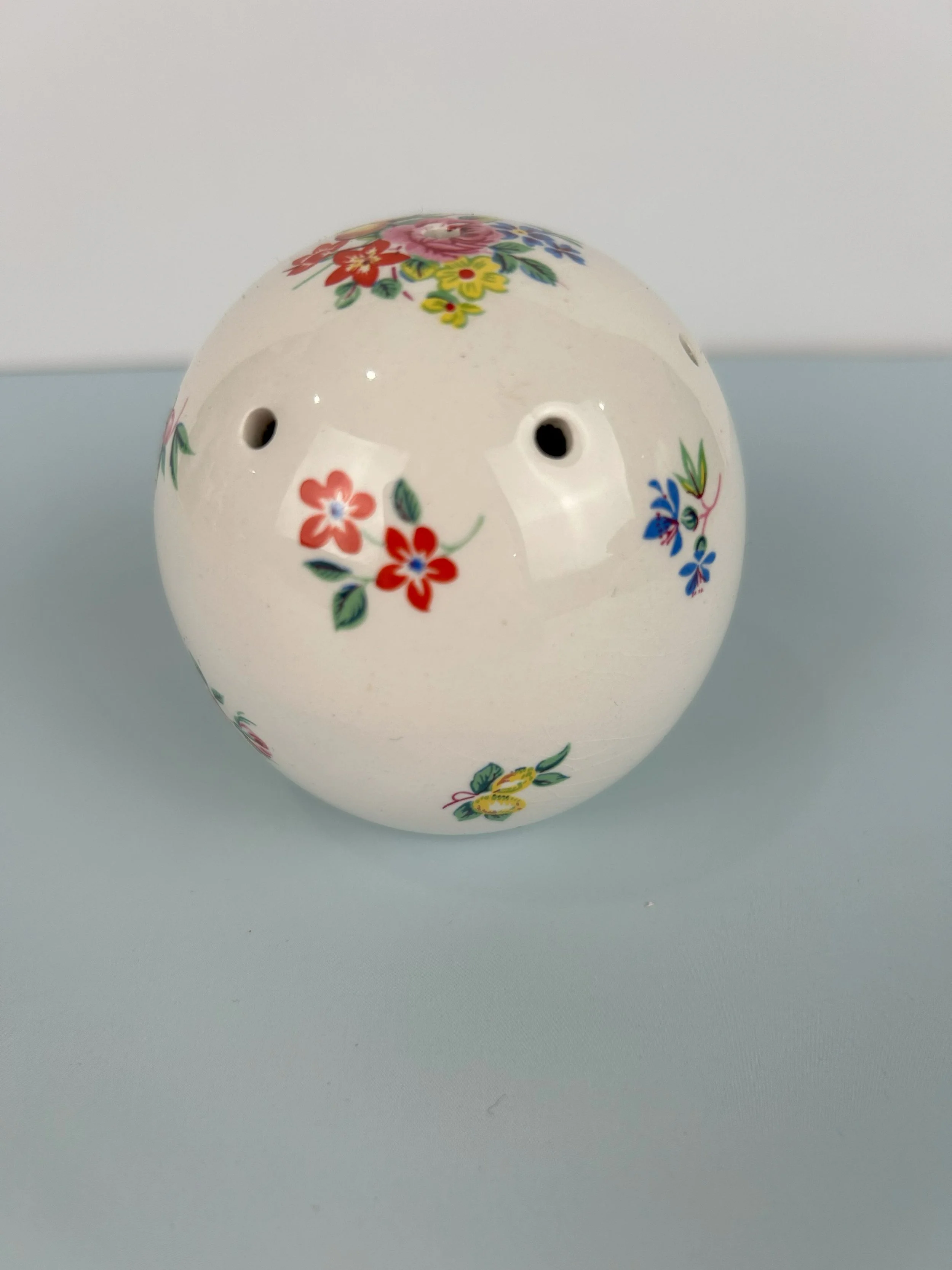 Vintage Lord Nelson pottery pomander / Scentomander
