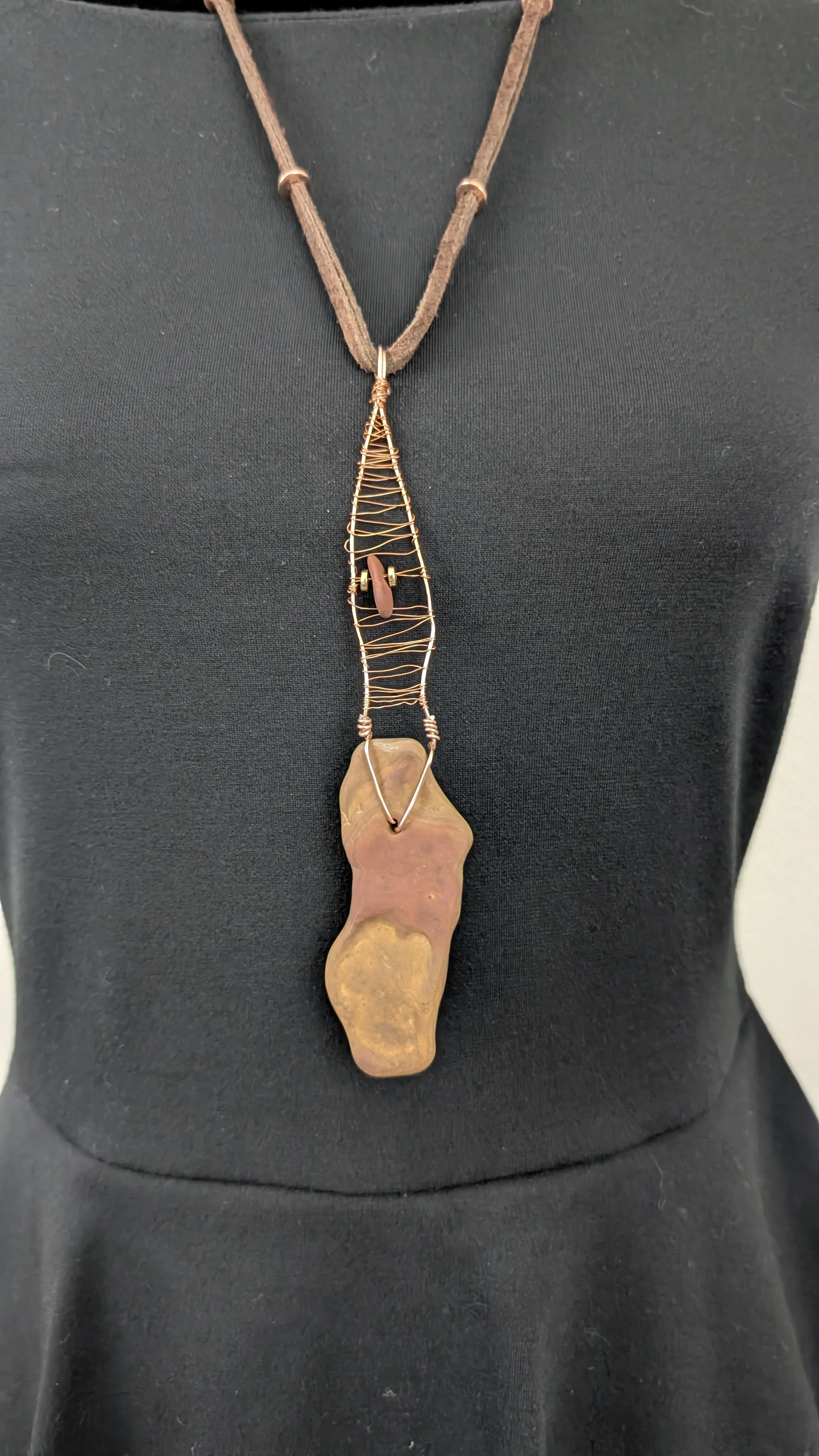 PXL_20251112_210104464.MP (1).jpg