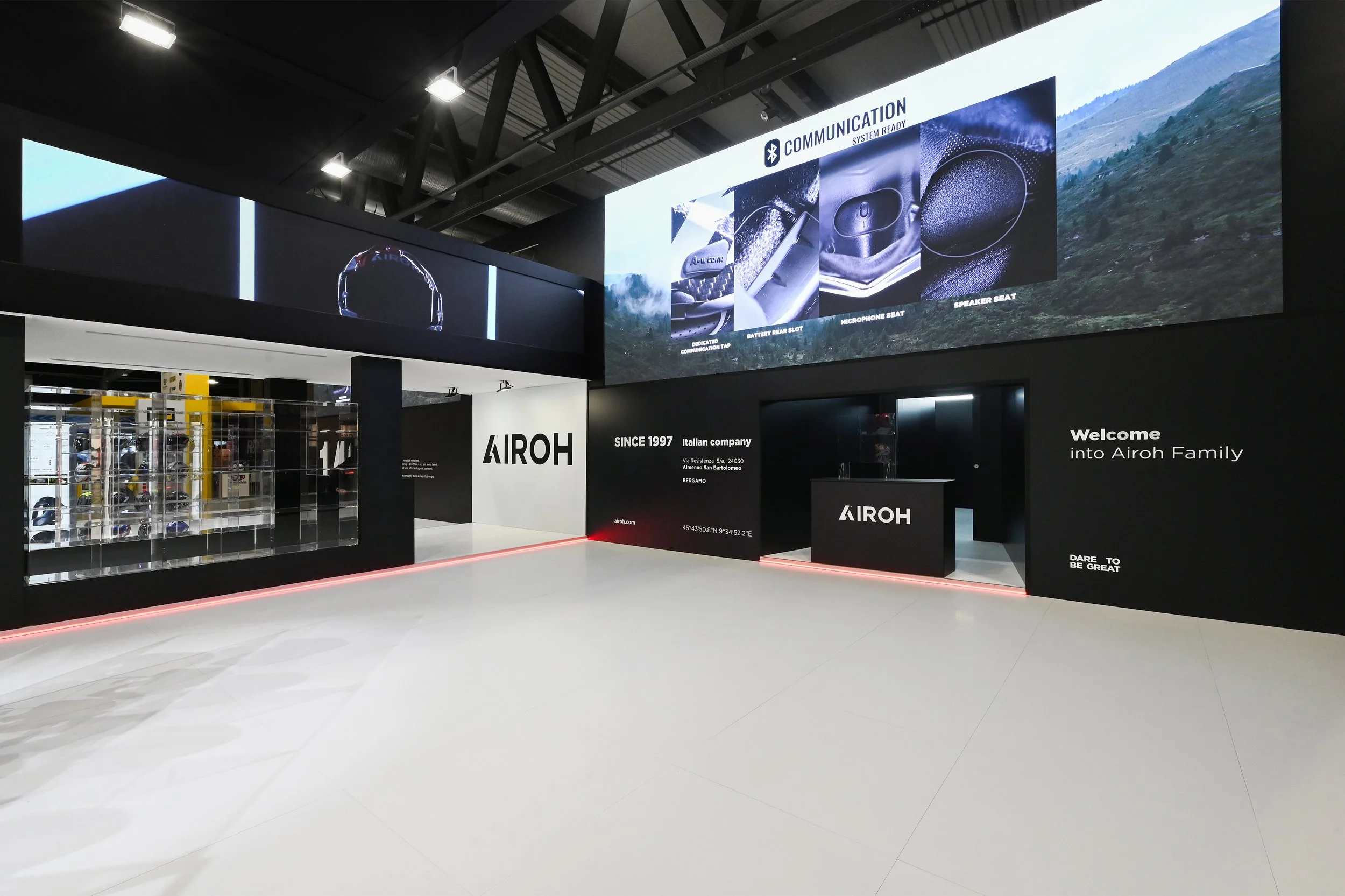 Airoh 04.jpg