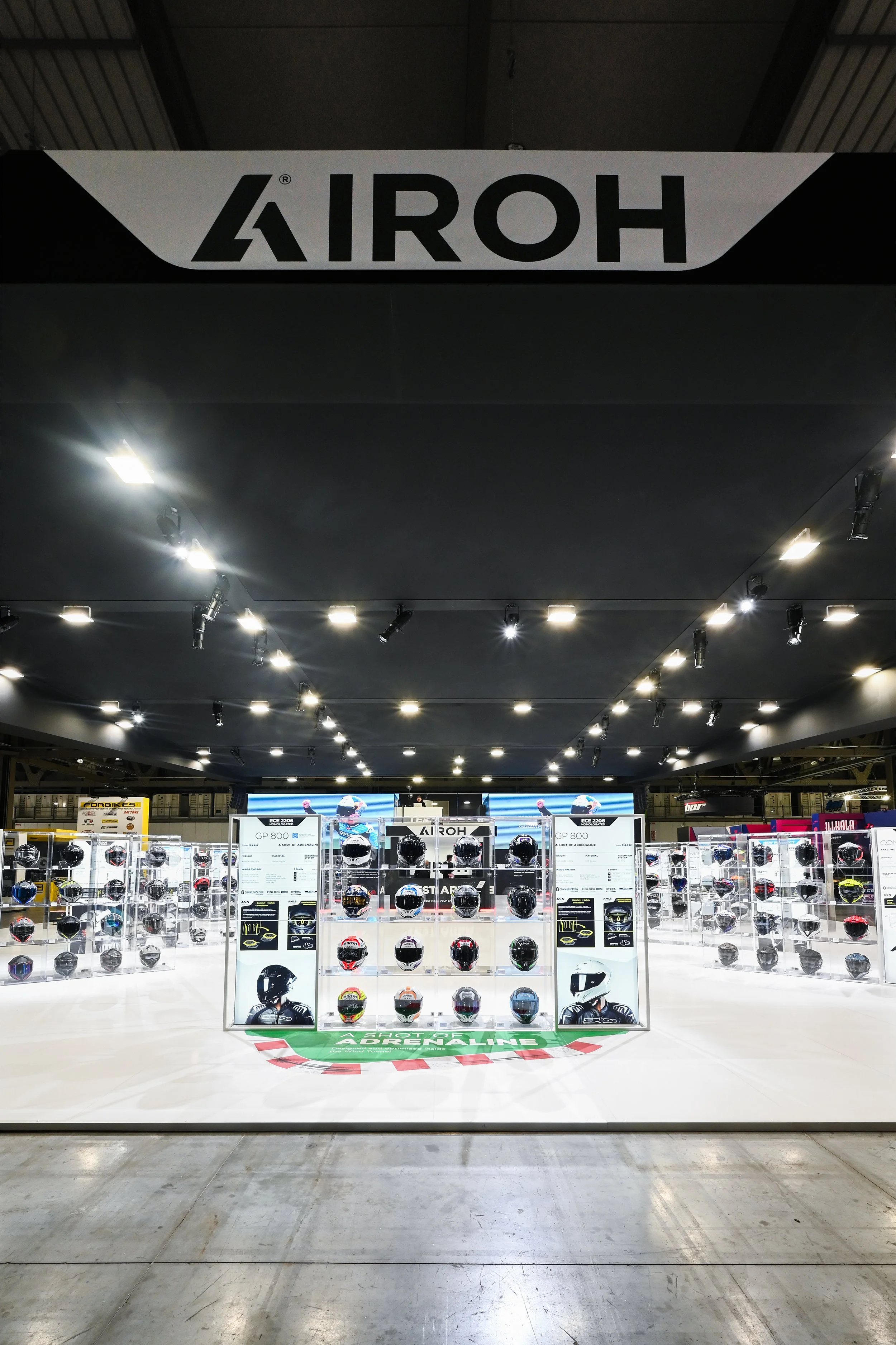 Airoh 05.jpg