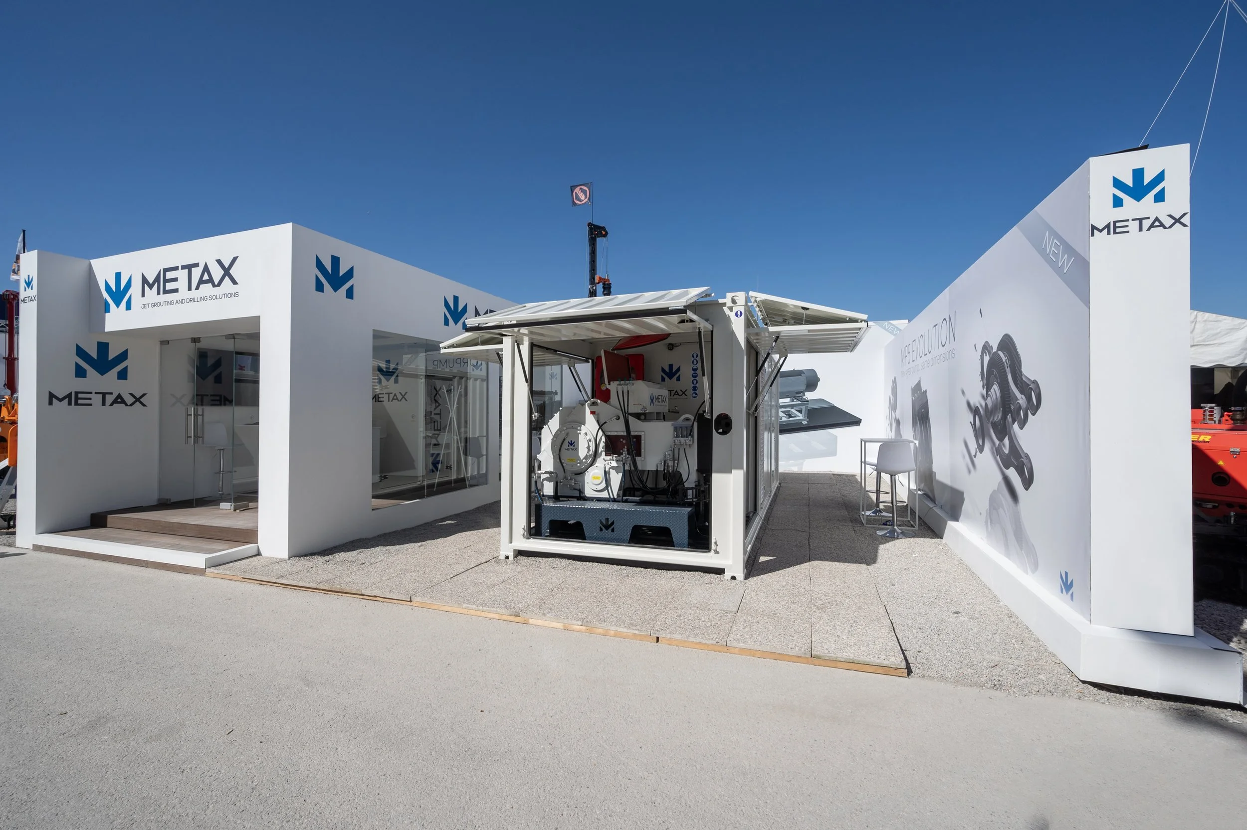 metax 02.jpg