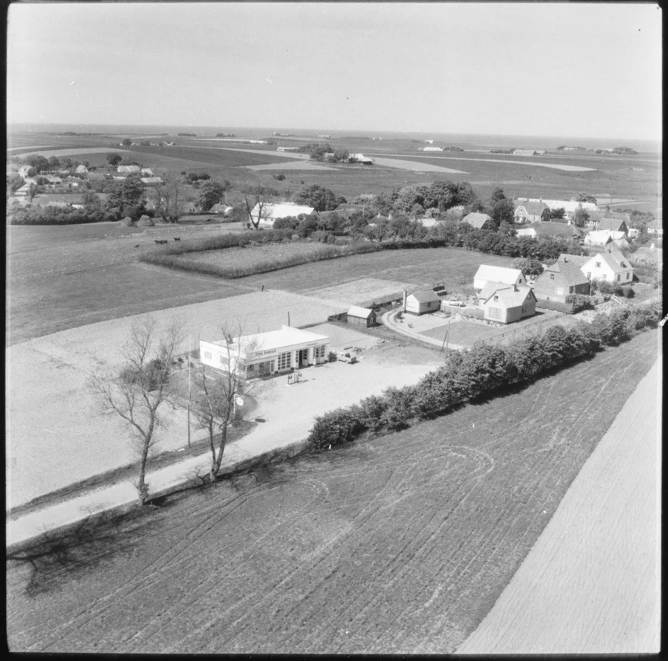 Esso 1961.jpg