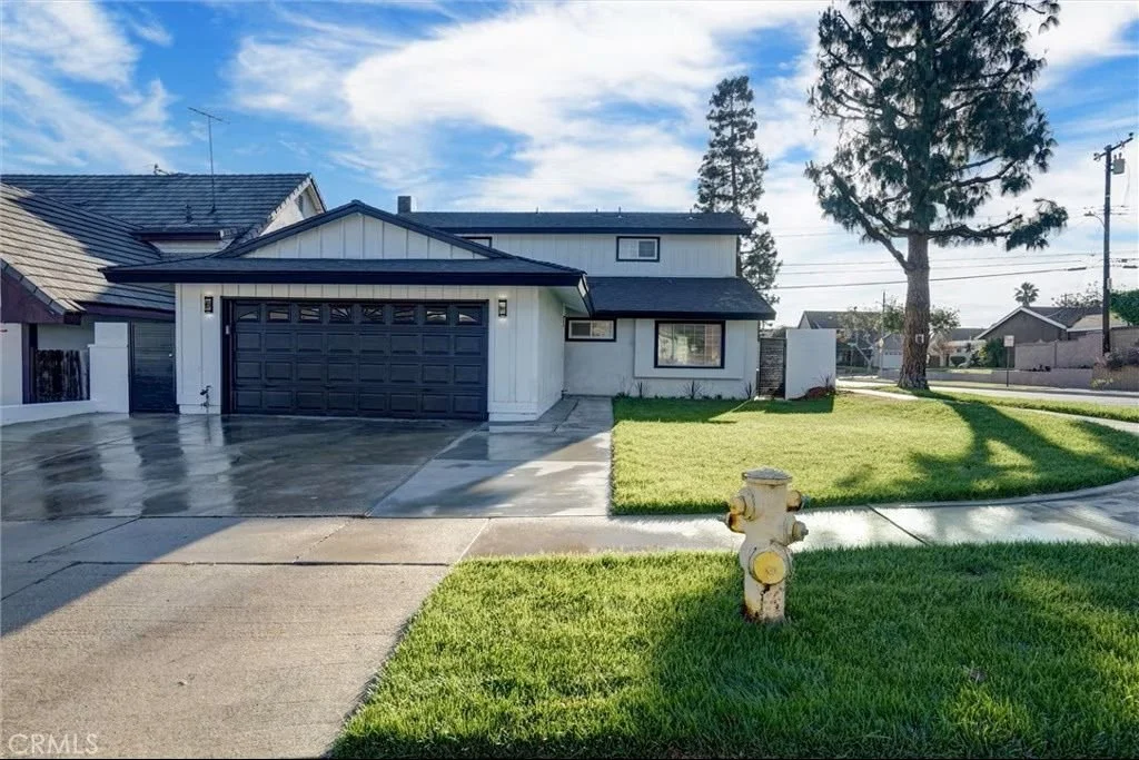 SOLD $1,035,000 Carson, California 2-story SFR Click for more info