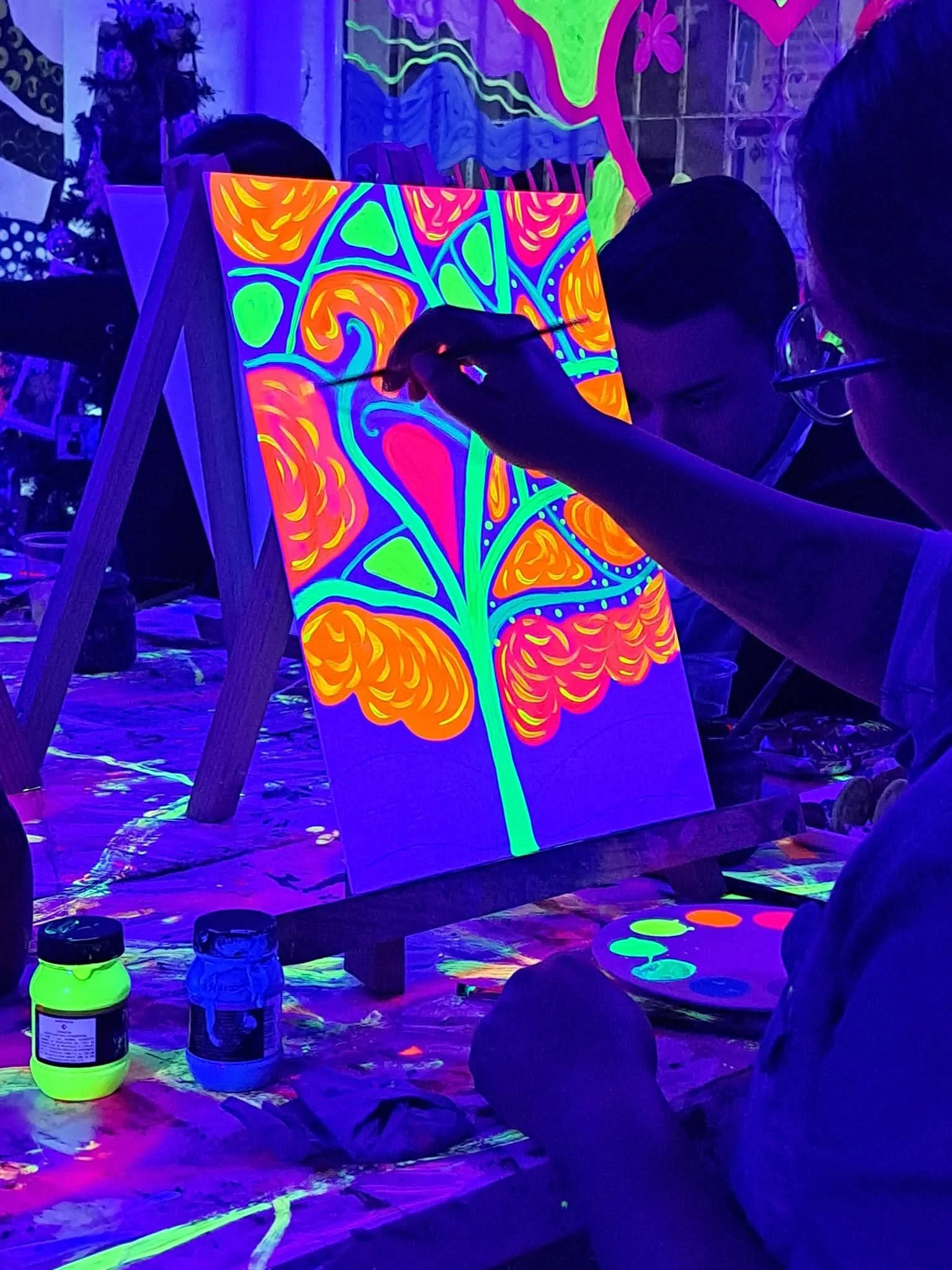 Neon Sip & Paint