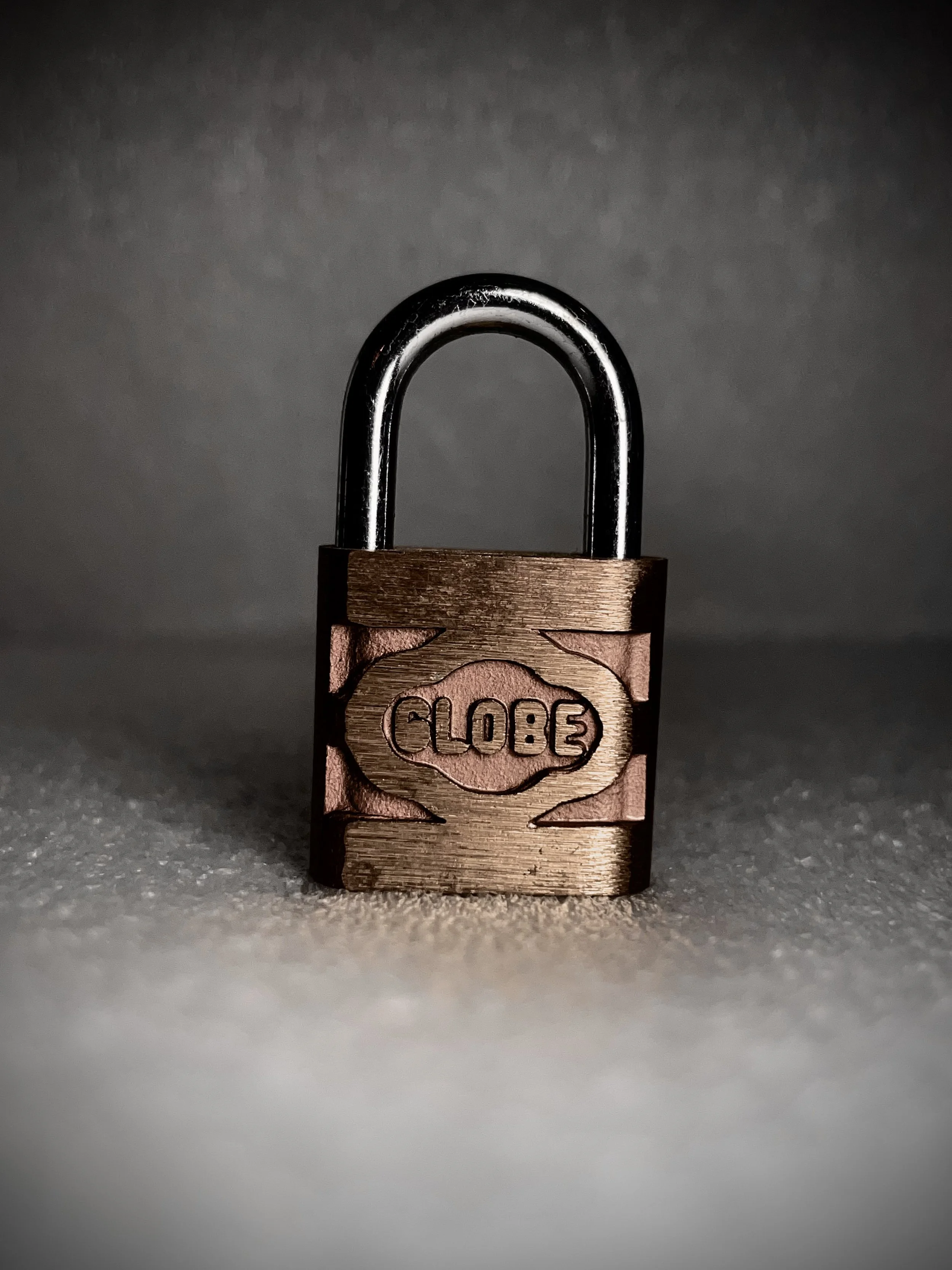 Commonly cut pad lock