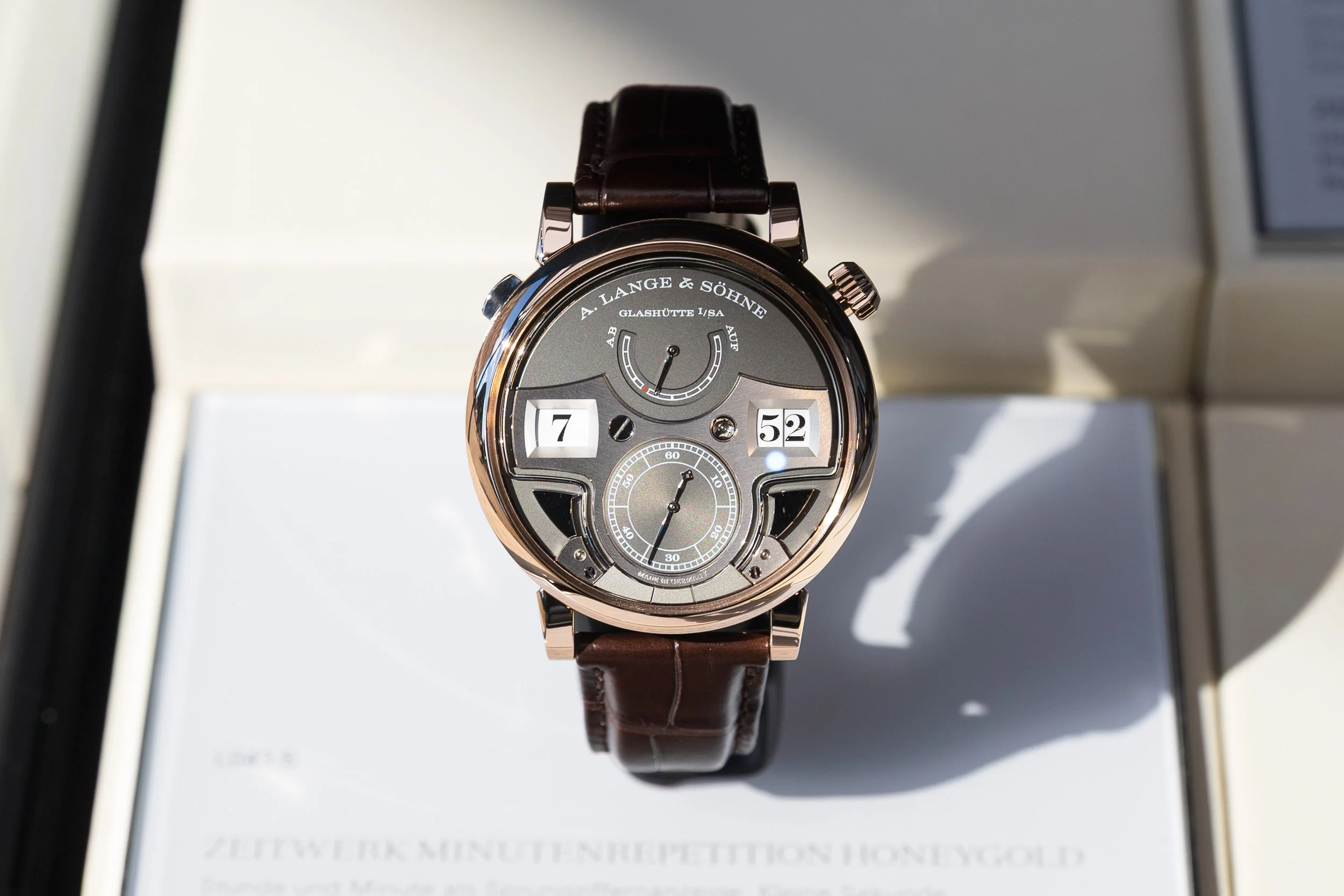 Zeitwerk Minute Repeater in Honey Gold