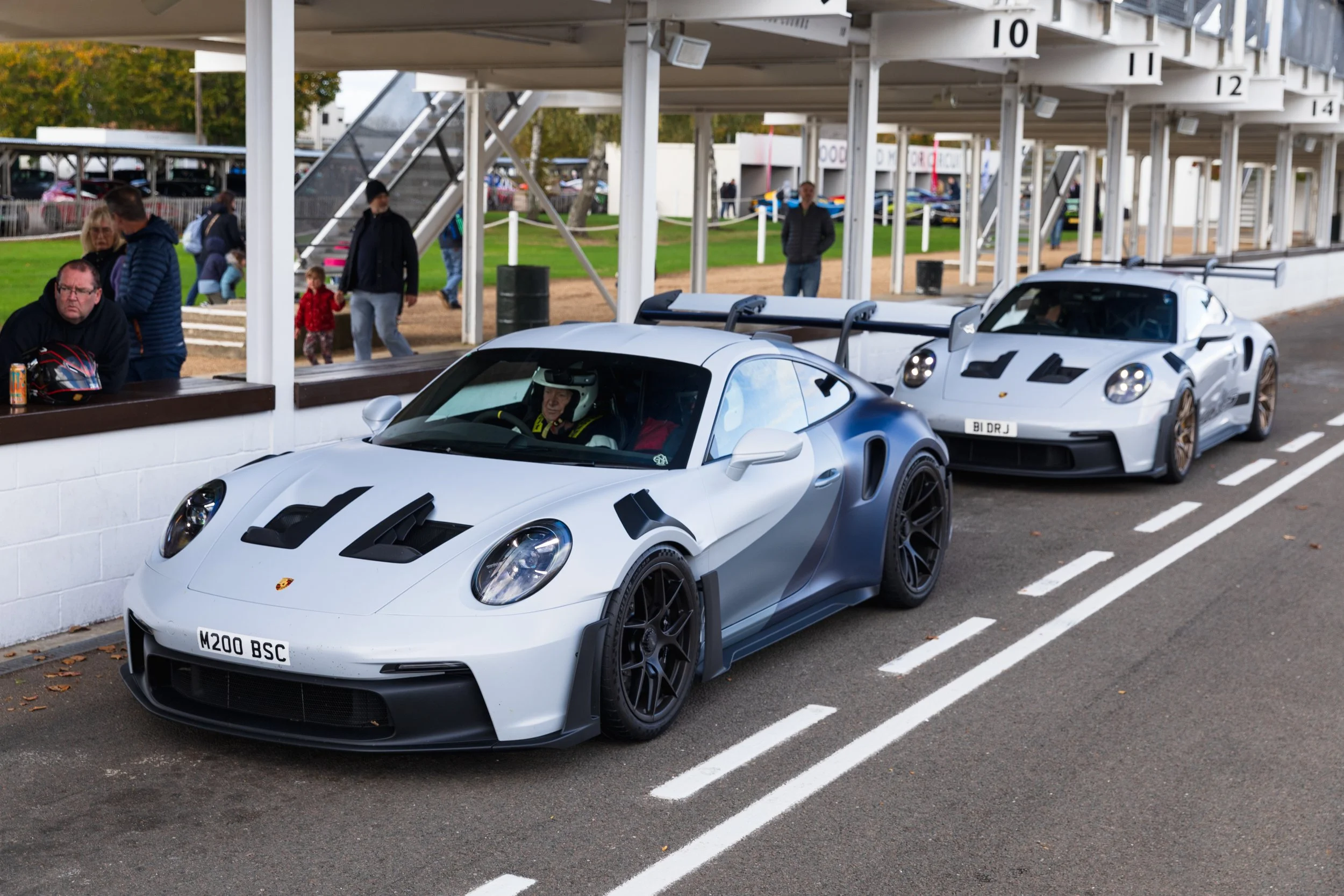 A pair of 911 GT3 RS