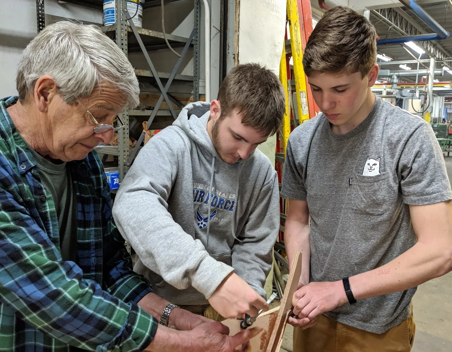 dharmavoyage_youthboatbuilding (14).webp