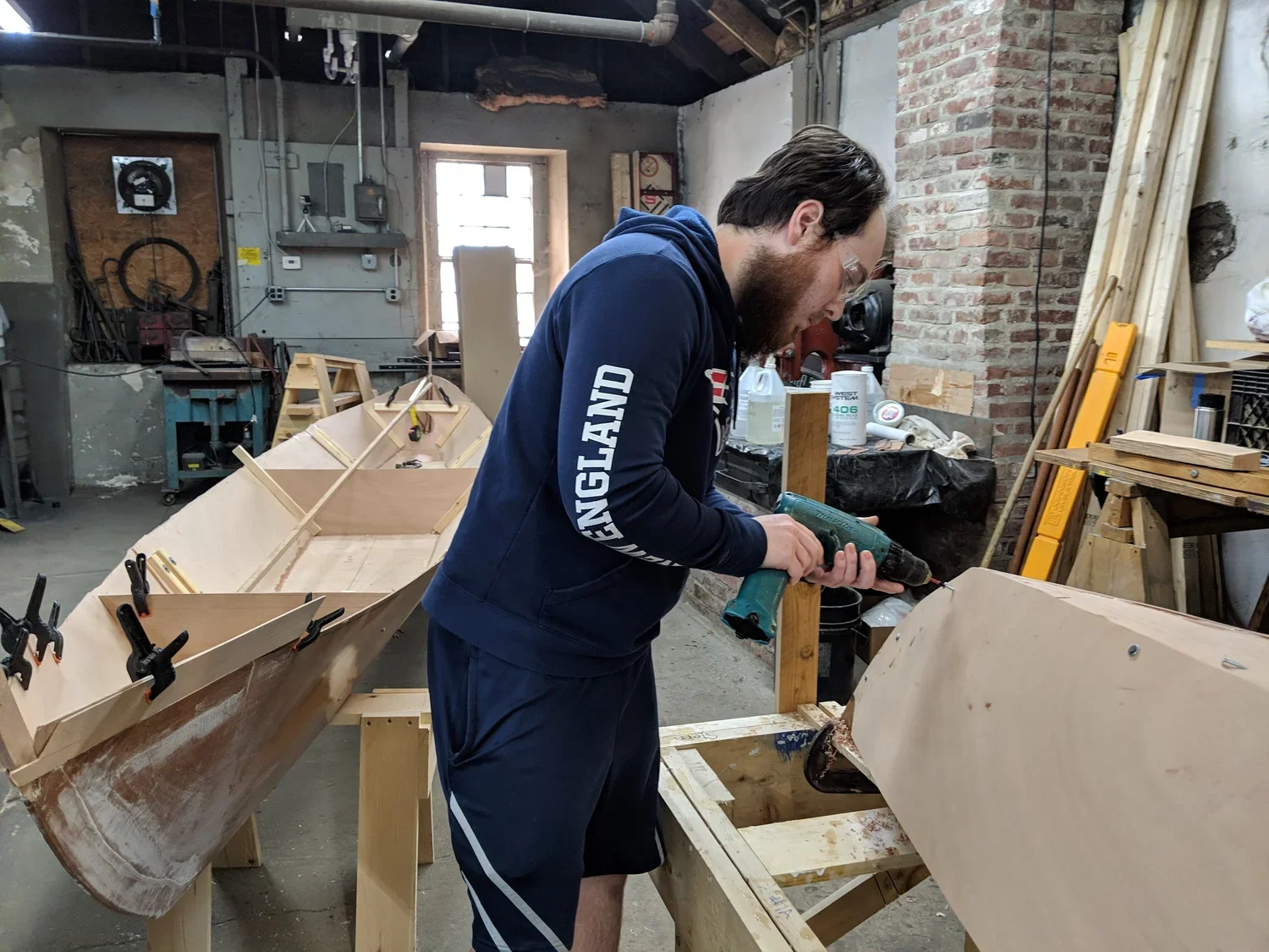 dharmavoyage_youthboatbuilding (10).webp