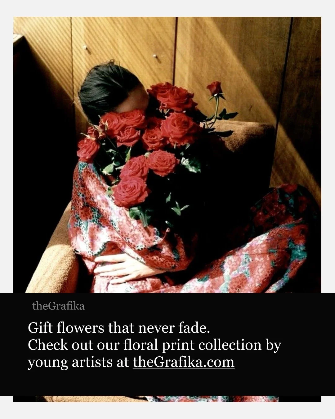 Nothing inspires us more than flowers. Bring flowers home that won't fade. Check out Art prints, graphics and paintings on our website theGrafika.com

#artstudio #artcollector #artlover #flowers