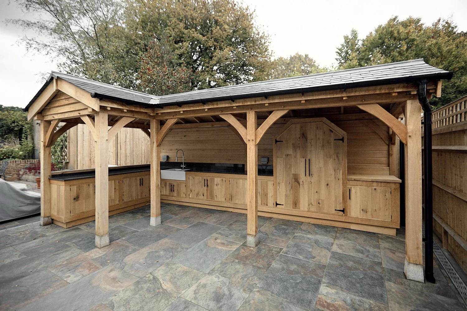 Oak Framed Outdoor Kitchen 2.jpg