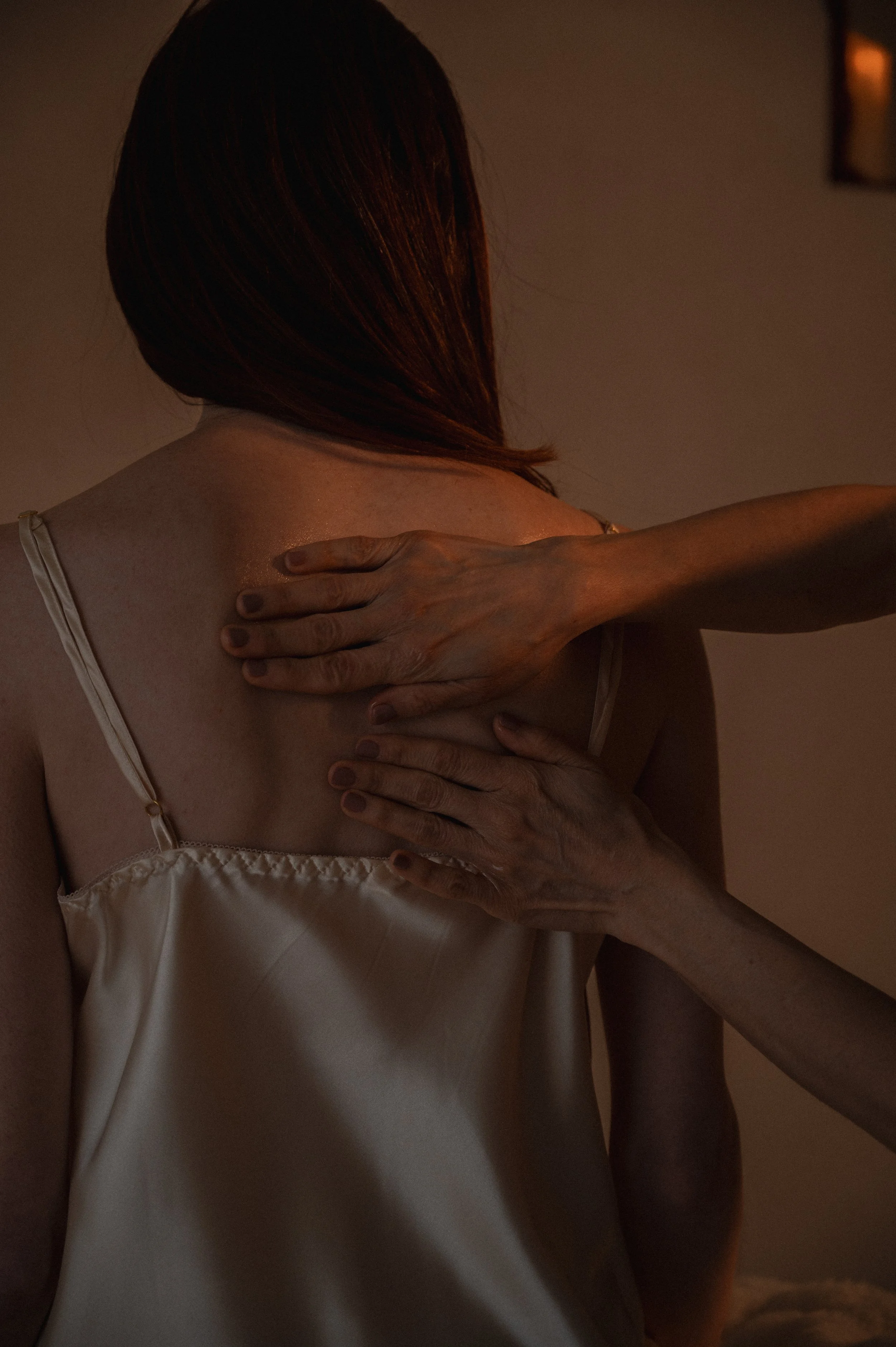 Vellora practitioner delivering an in-home wellness ritual in Rosedale Toronto