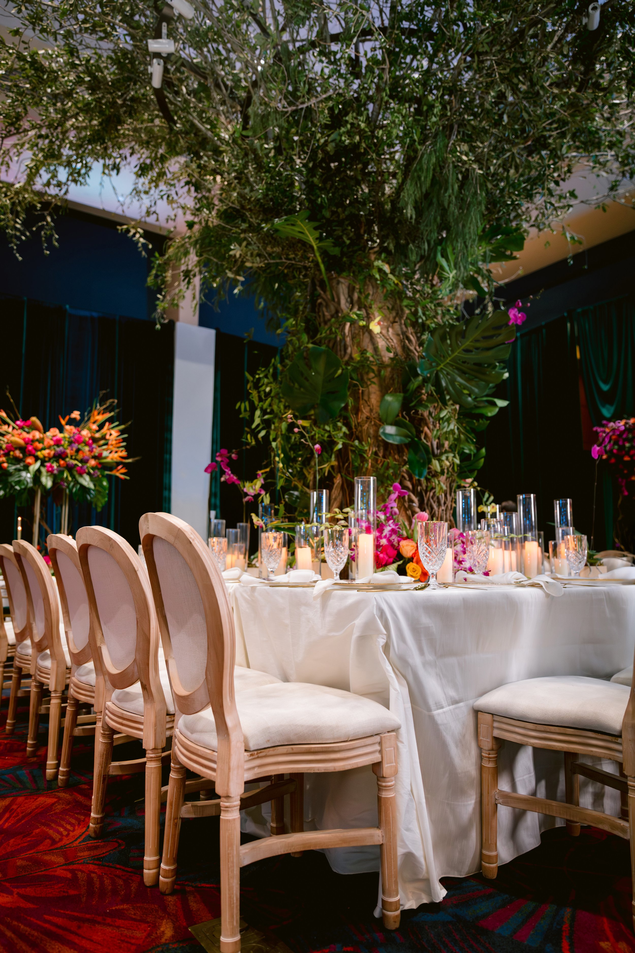 Botanical Room / Candlelight — view 2 of 9