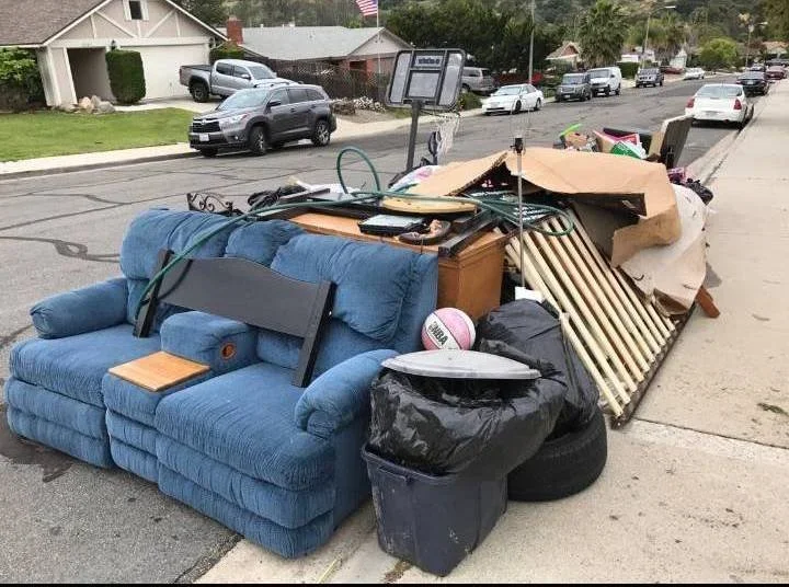 Curbside Pickup / Contactless Hauling