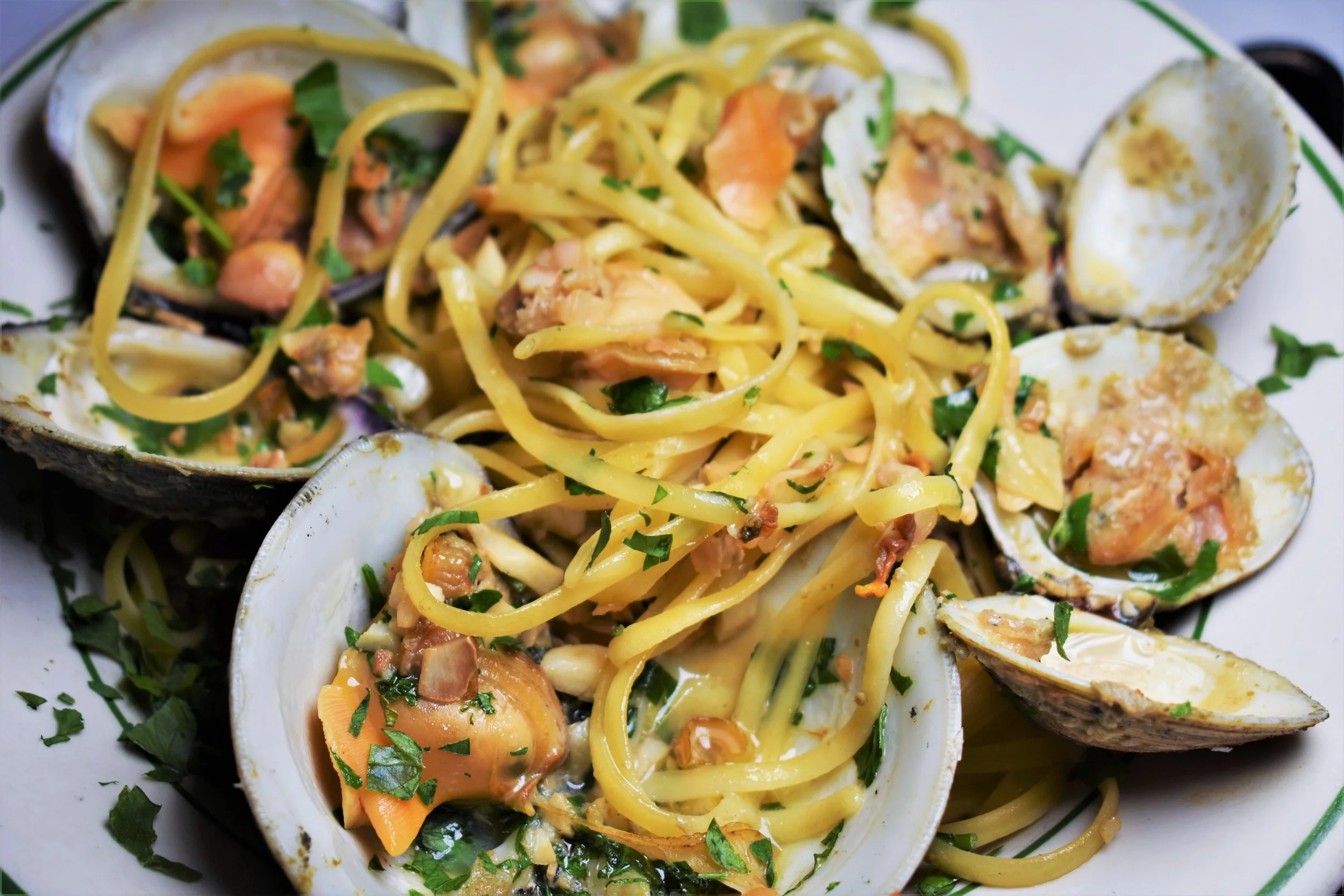LINGUINI VONGOLE.jpg