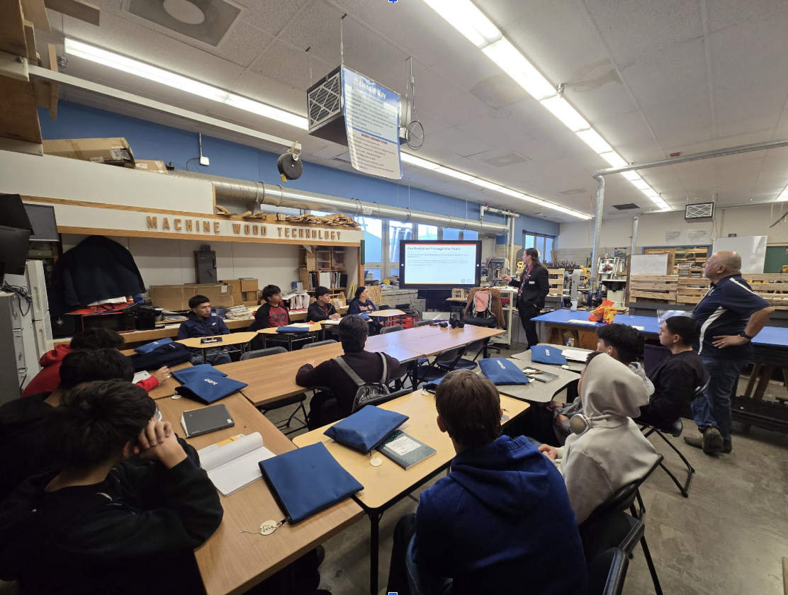 Expanding Electric Vehicle Career Pathways for Students&nbsp;