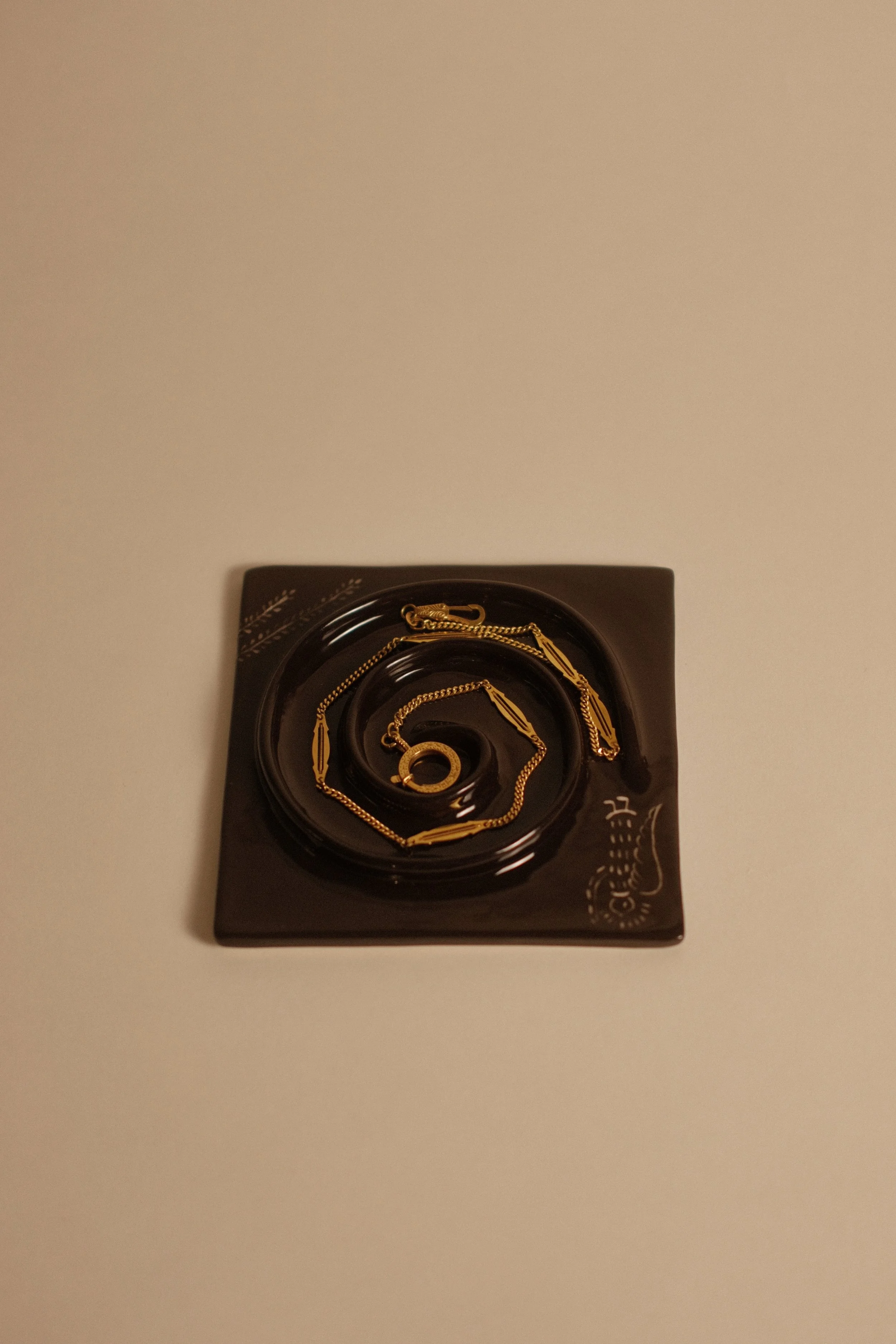 jewelry dish brown 2.jpg