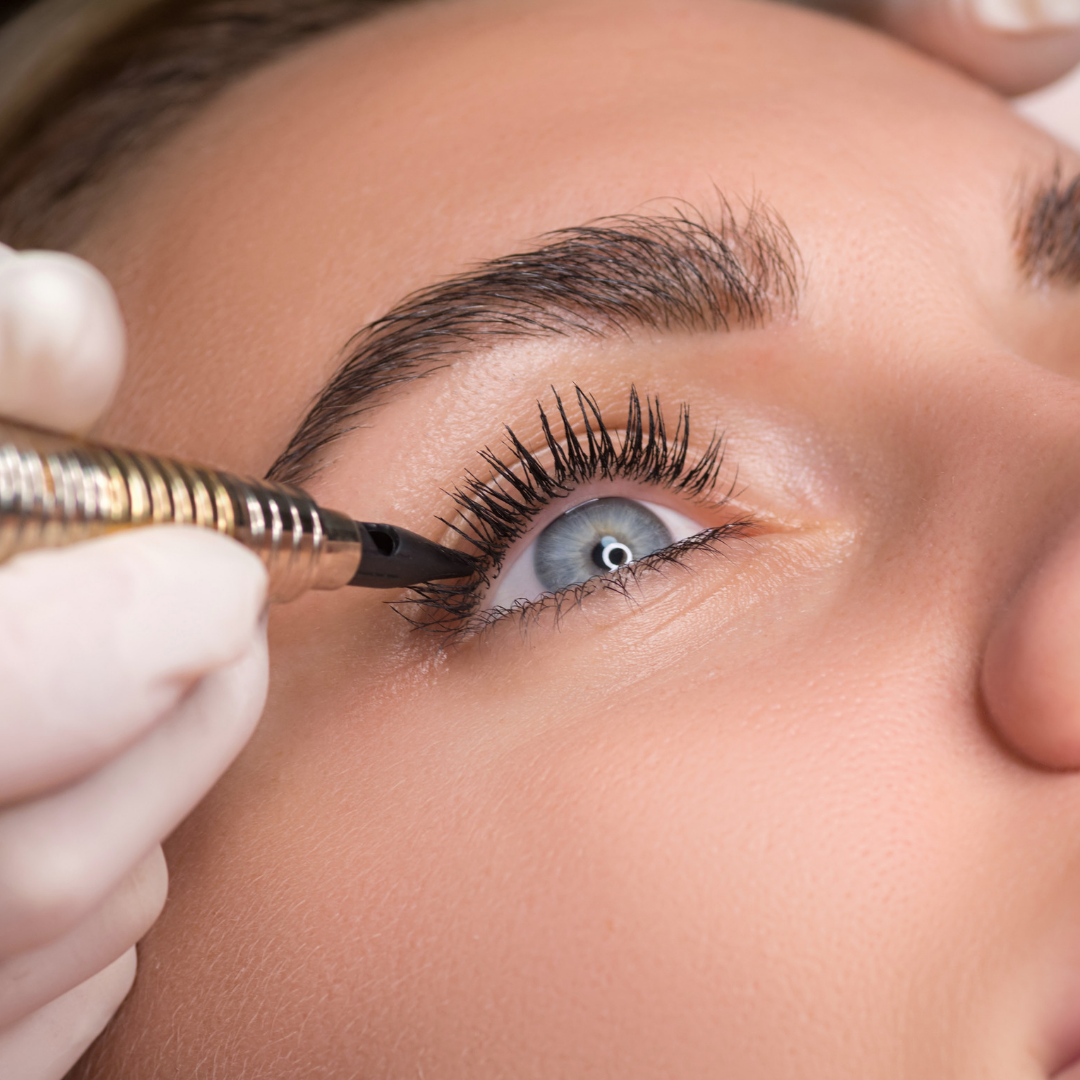 Eyeliner Tattoo 1.png
