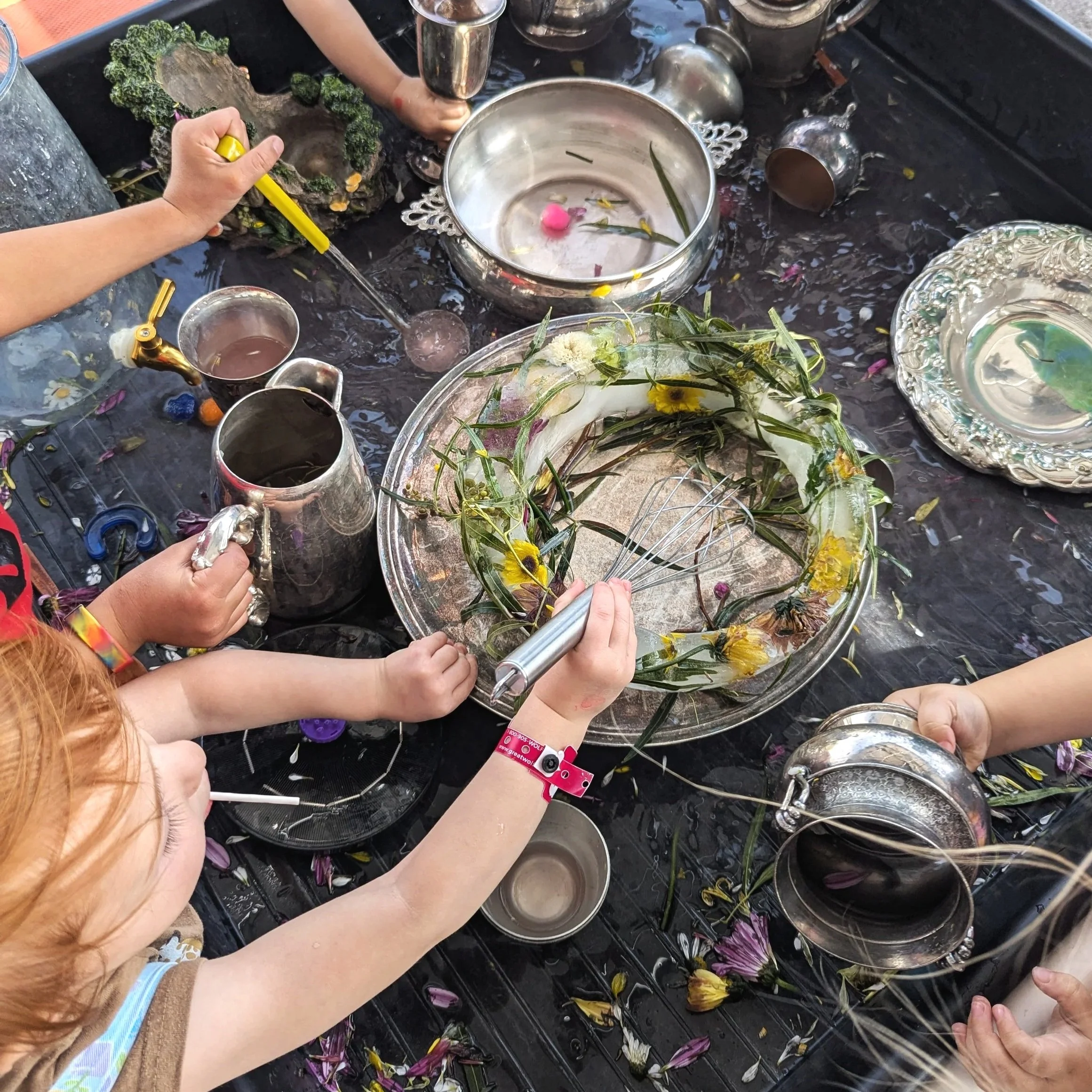 Kids playing at Zoomies Play Cafe sensory birthday party experience