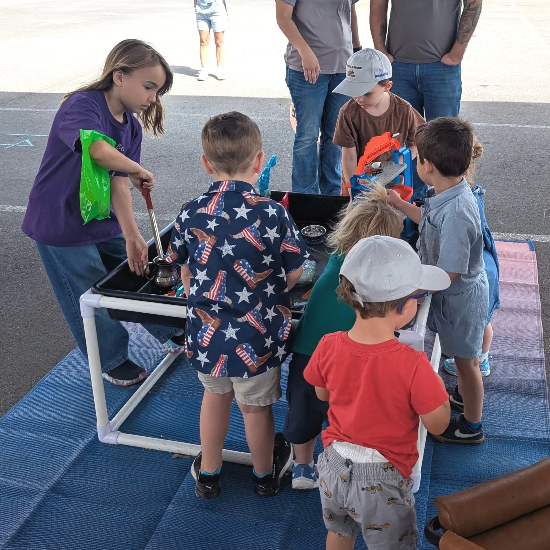 Kids playing at Zoomies Play Cafe sensory birthday party experience