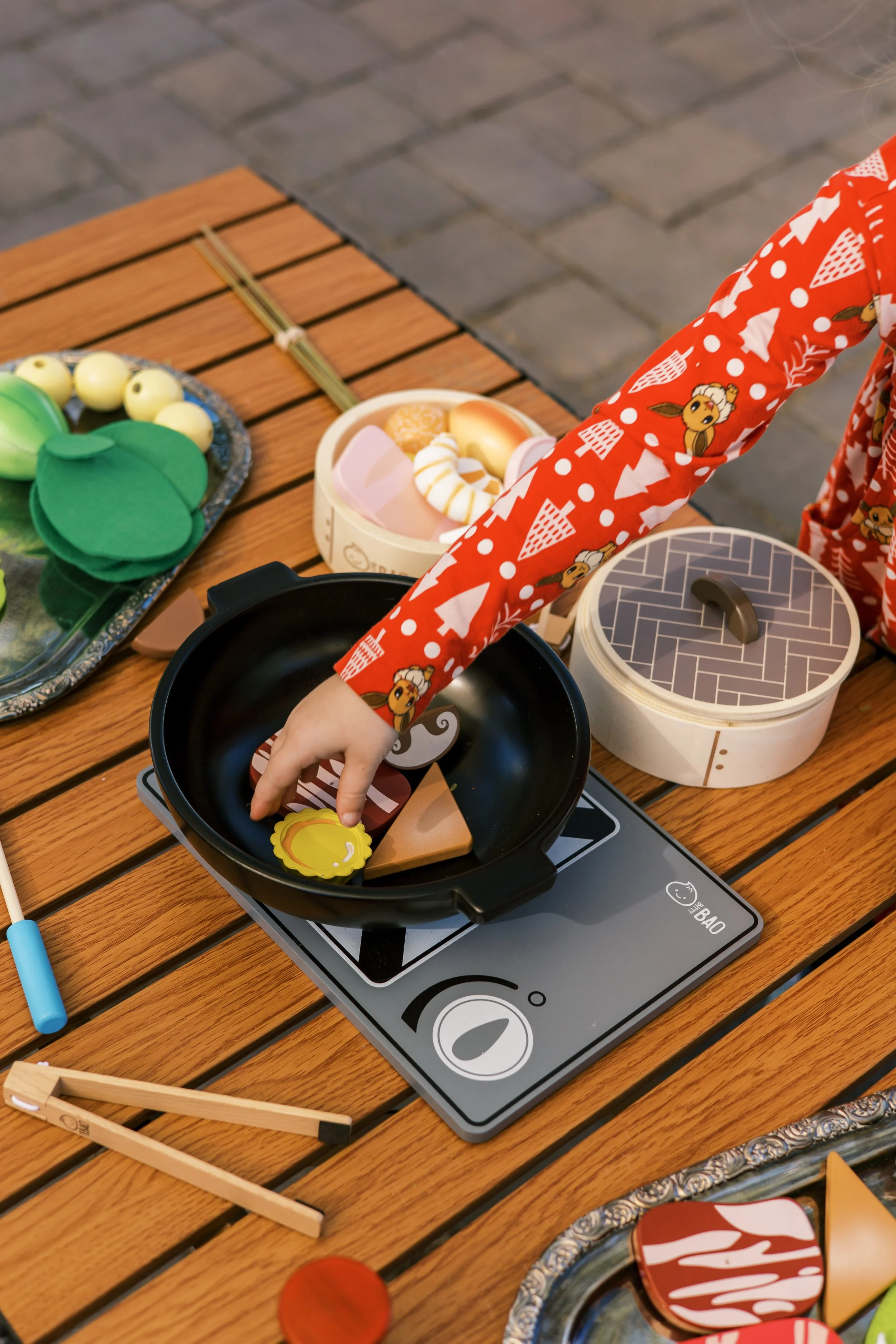 Kids playing at Zoomies Play Cafe sensory birthday party experience