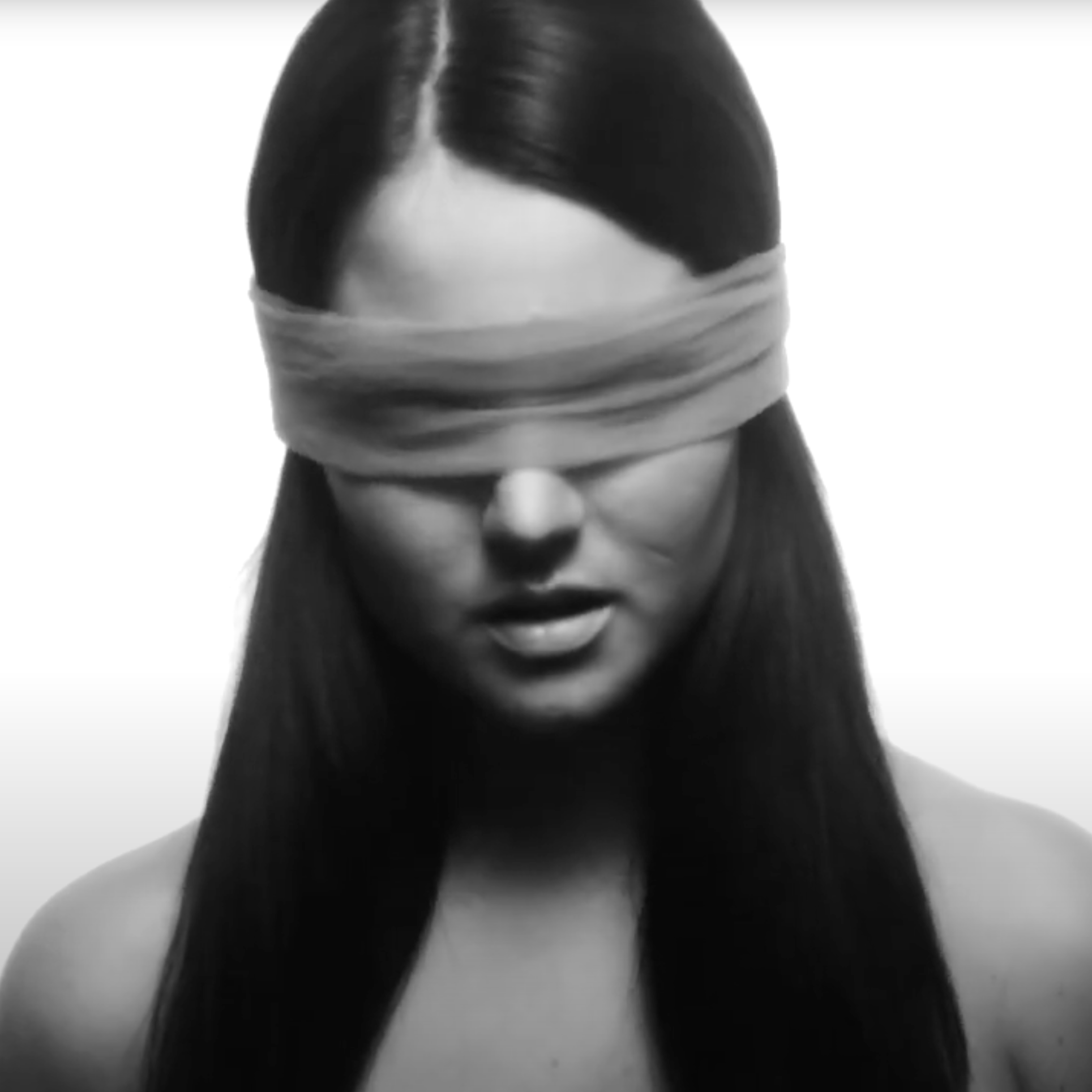 JoJo | "In The Dark"