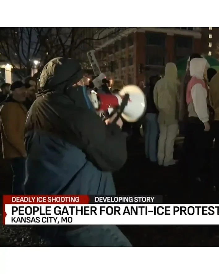 🗣️ICE FREE KC🗣️
Let&rsquo;s make sure we&rsquo;re protecting and supporting our Black, Brown, immigrant, and working communities here in KC

ACTION: There will be an ICE Rapid Response Training on 1/24 at 2:30 pm hosted by @kansascitydsa . The link