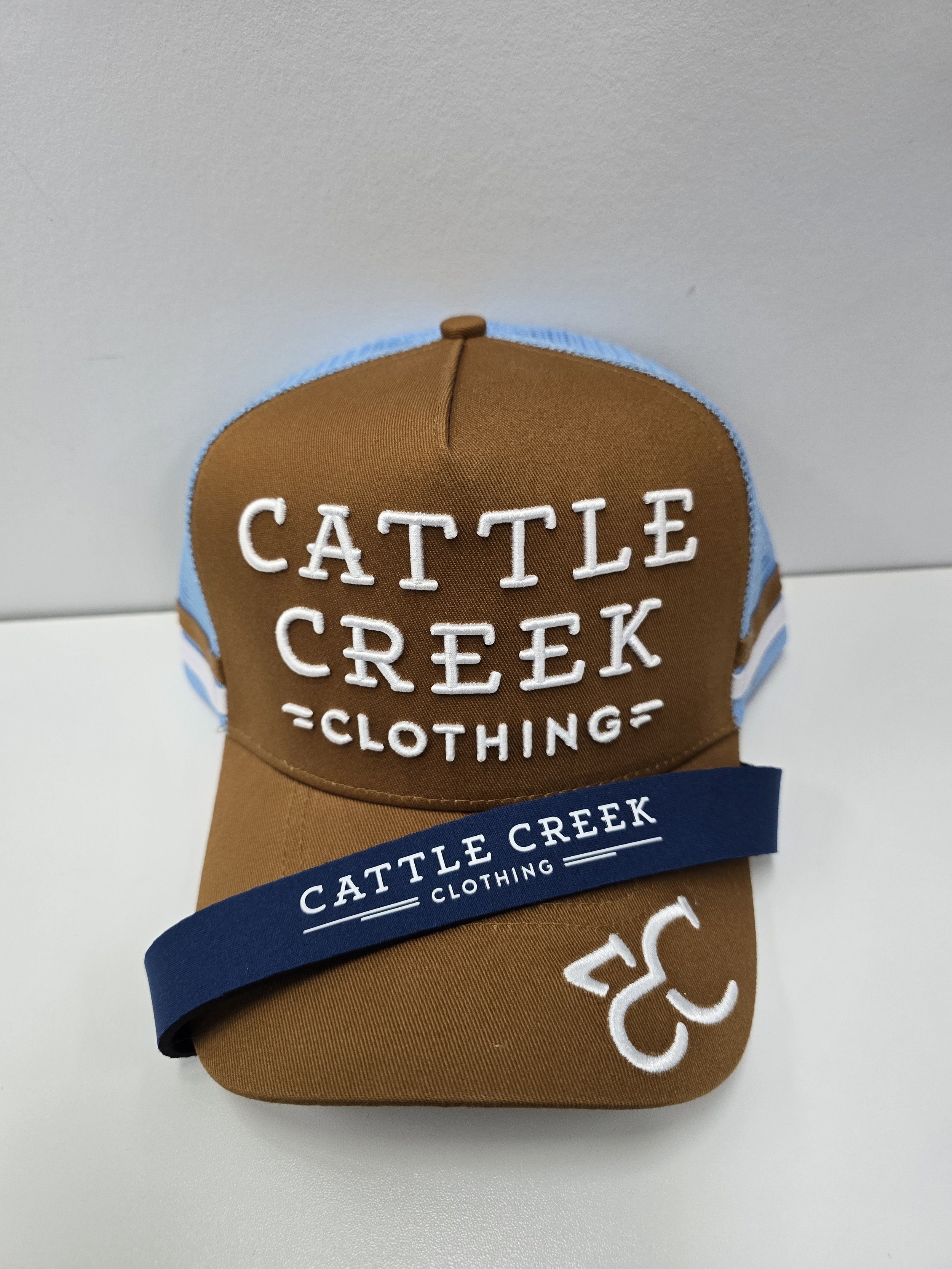 3C Trucker Cap in Rust & Cornflower Blue