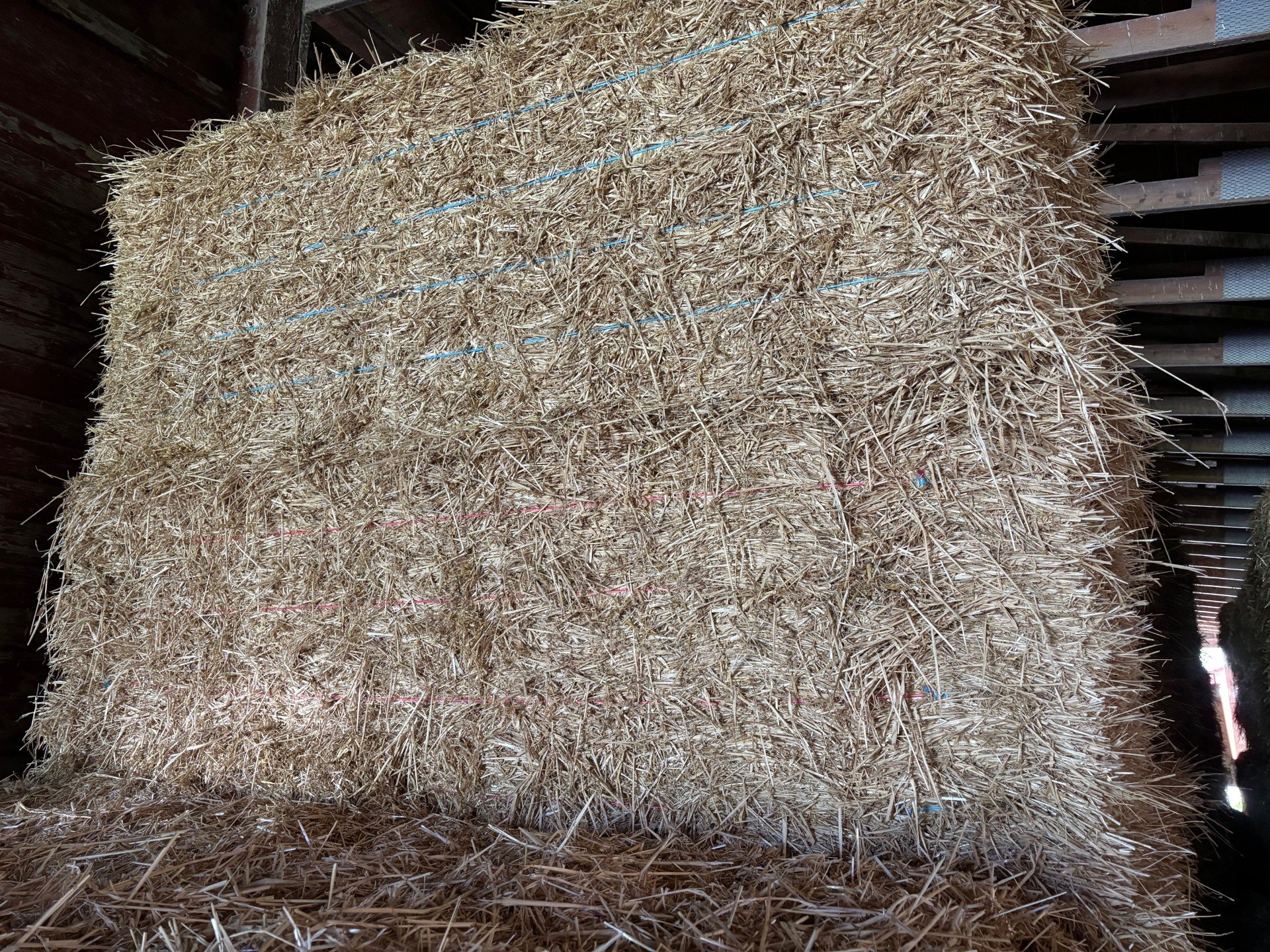 Straw - 21 Bale Bundle.jpg