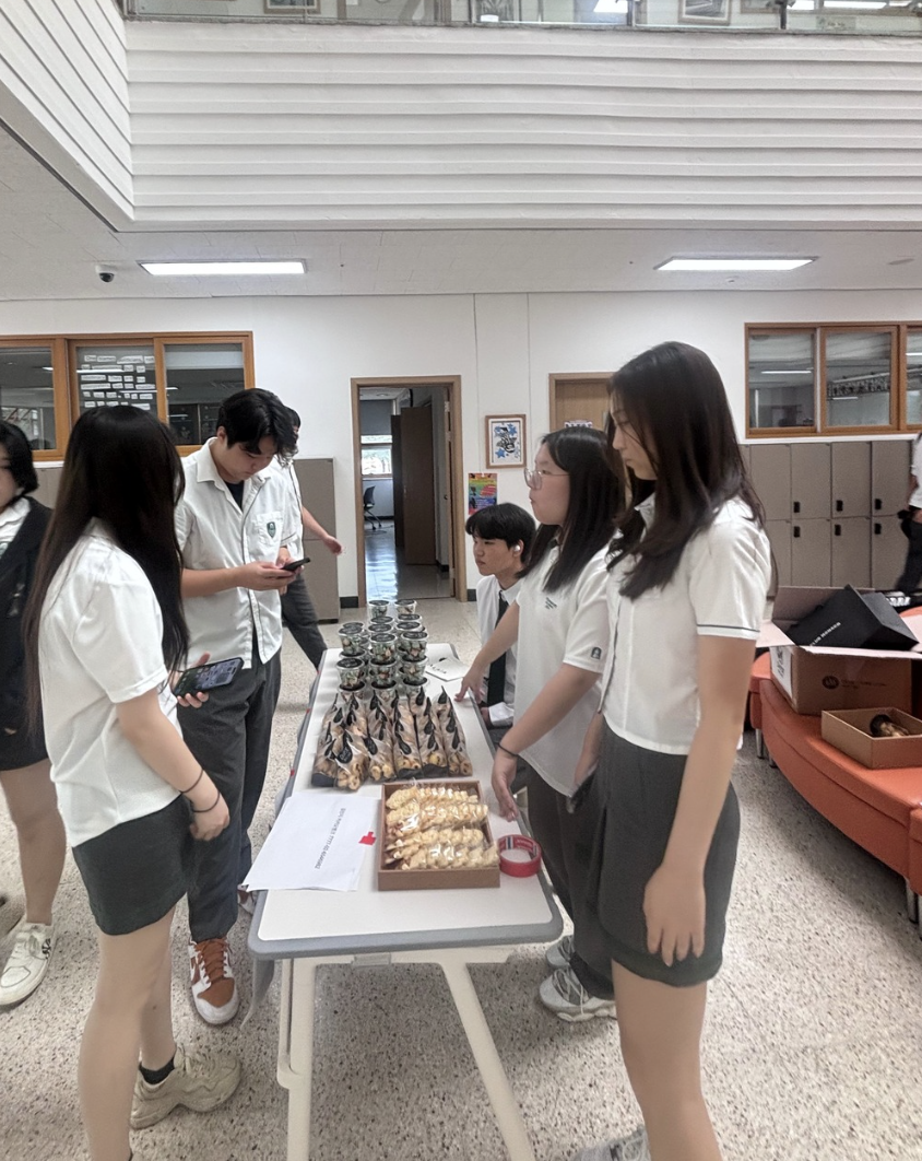 Handmade cookie fundraising event @ St. Johnsbury Academy Jeju