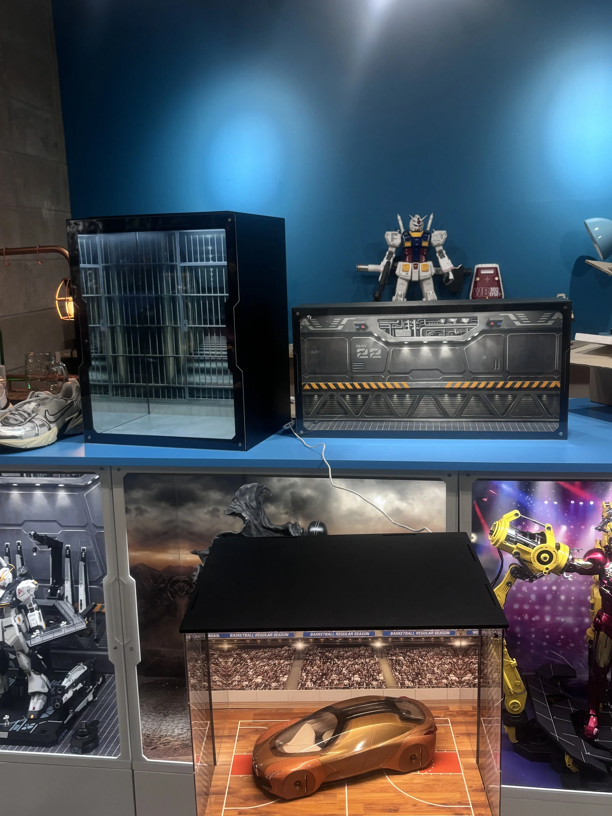 We were given the opportunity to look at these car display boxes so we could decide upon which type of box would be the best suited for our display.