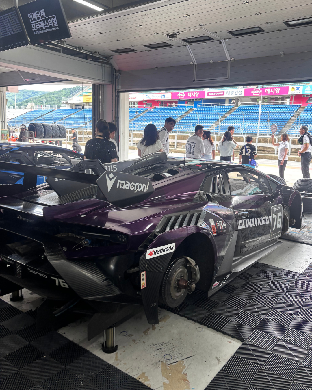 Visiting pit and observing the mechanics