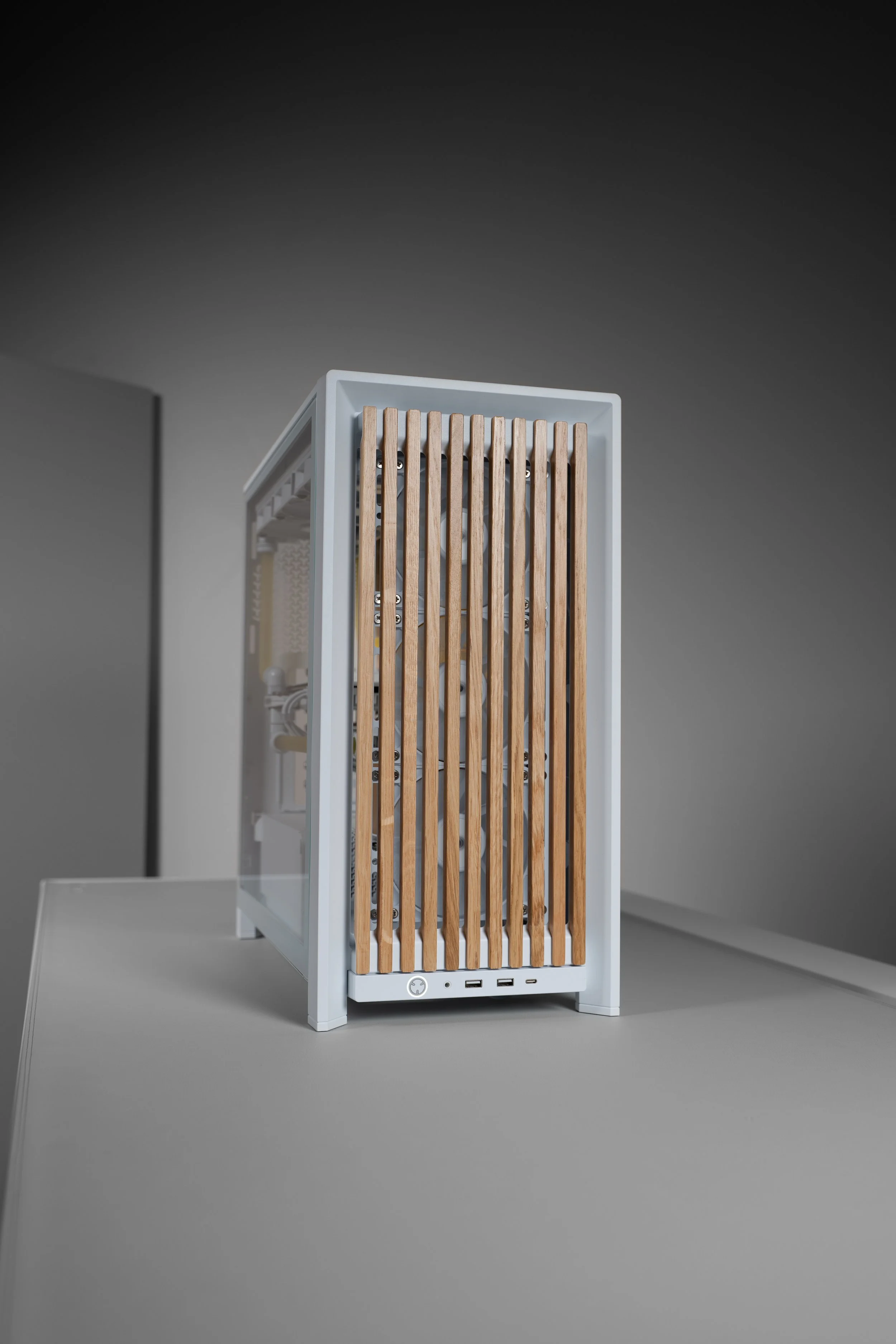 Corsair Frame 4000 white oak build.